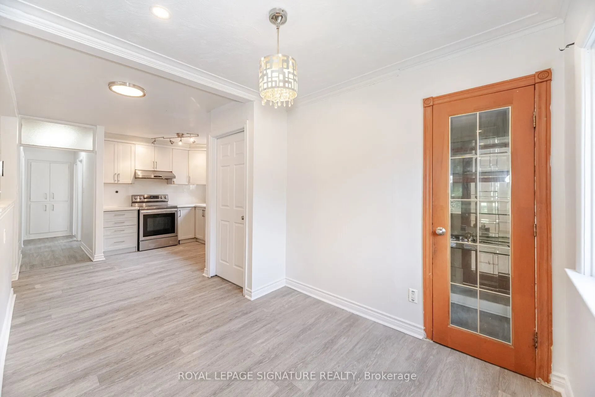 48 Gladsmore Crescent, #1