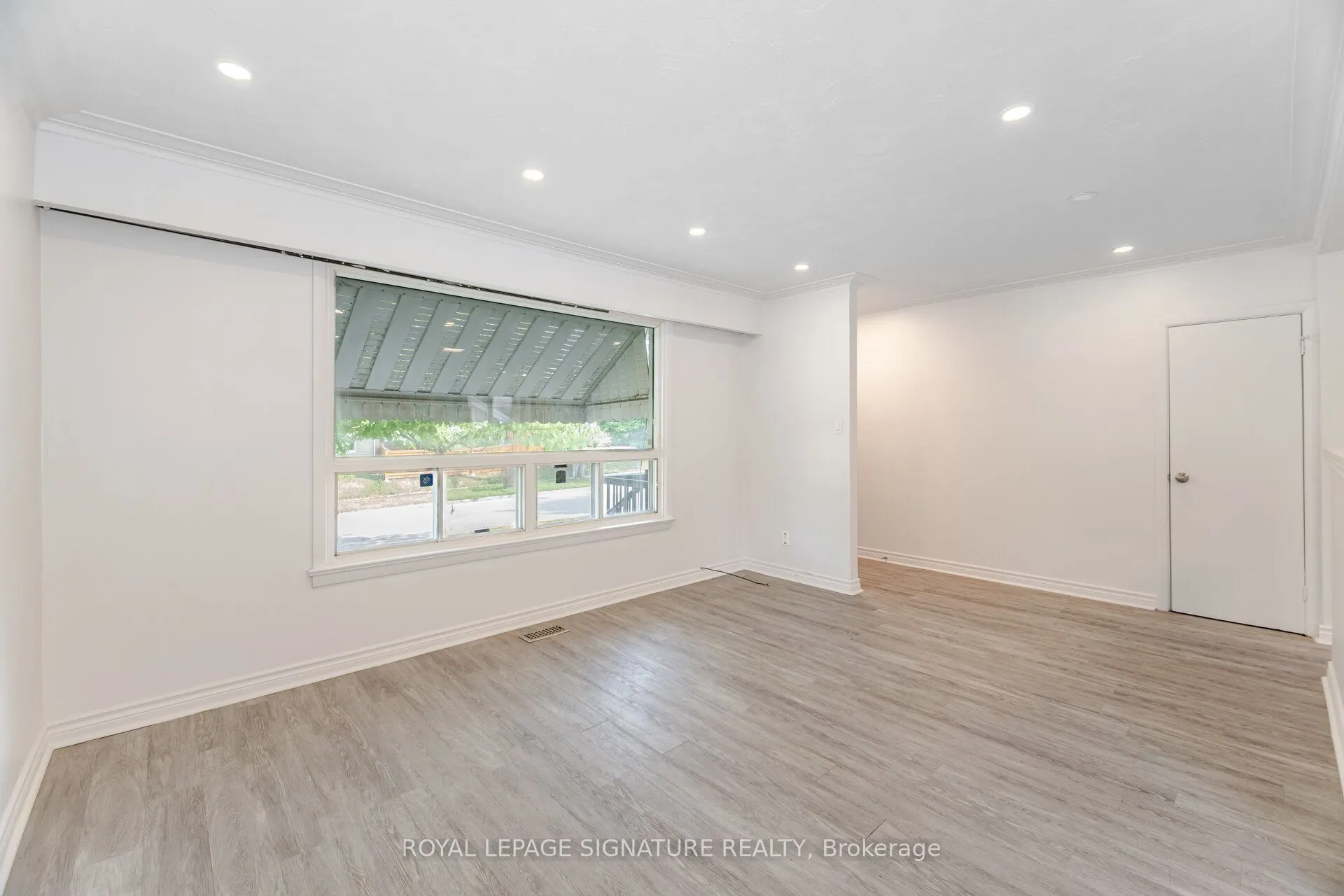 48 Gladsmore Crescent, #1