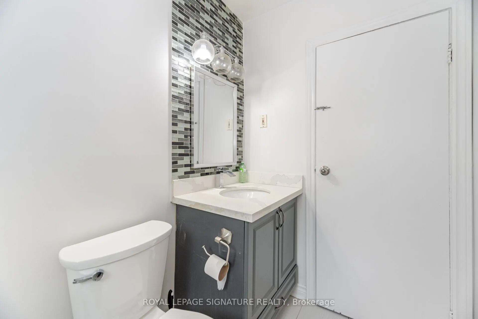 48 Gladsmore Crescent, #1