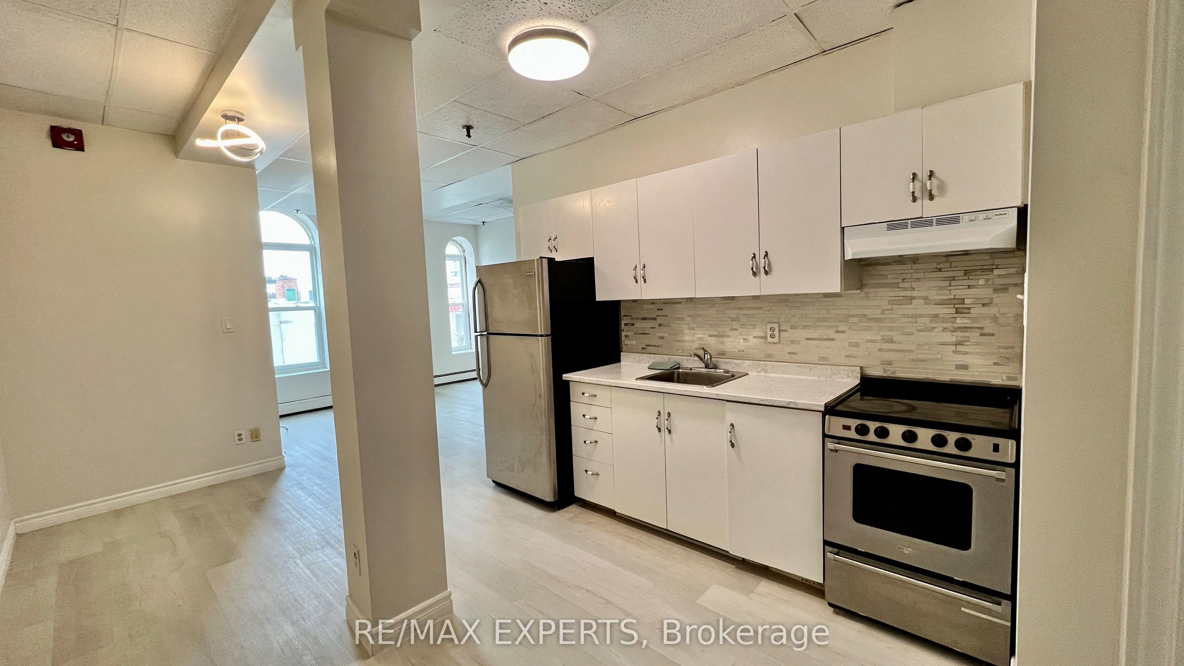 8 Main Street, #202