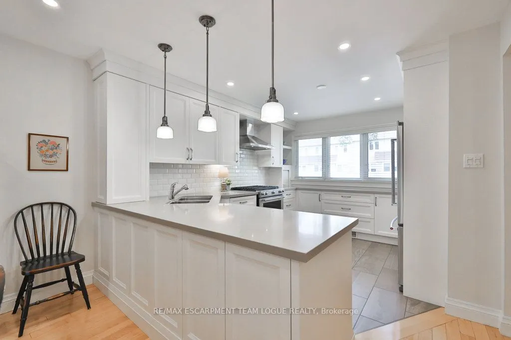 2264 MARINE Drive, #30