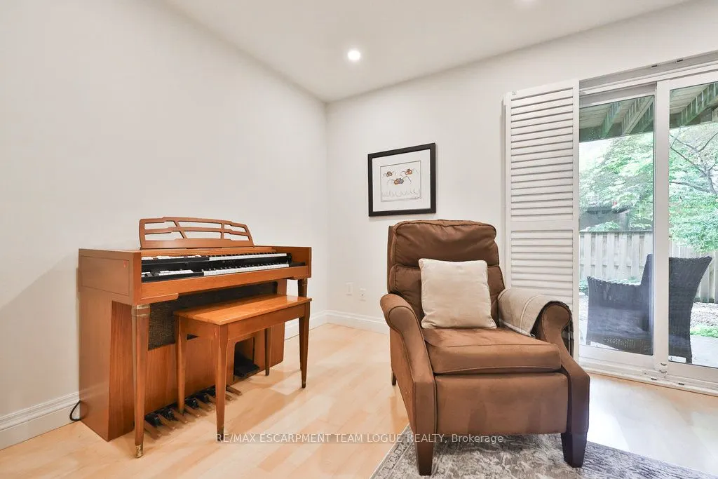 2264 MARINE Drive, #30