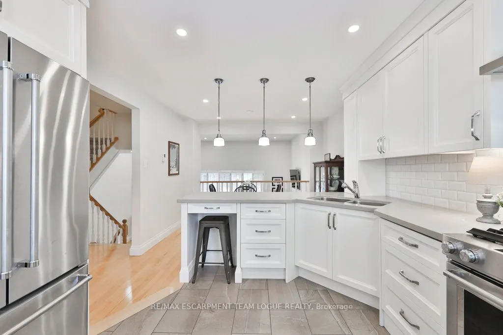 2264 MARINE Drive, #30