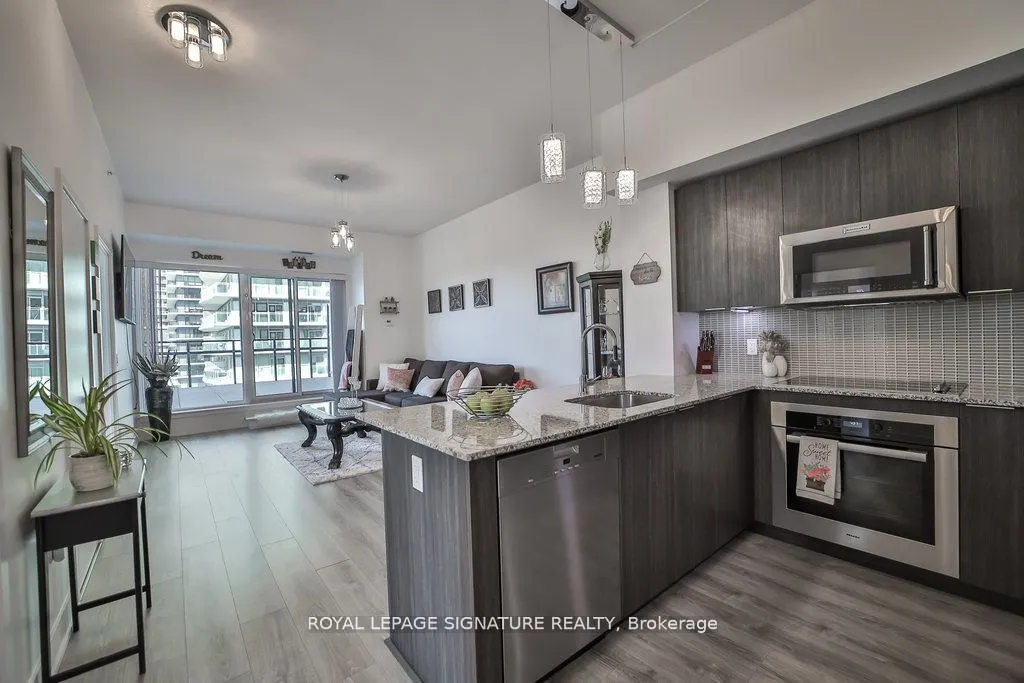 30 Shore Breeze Drive, #913