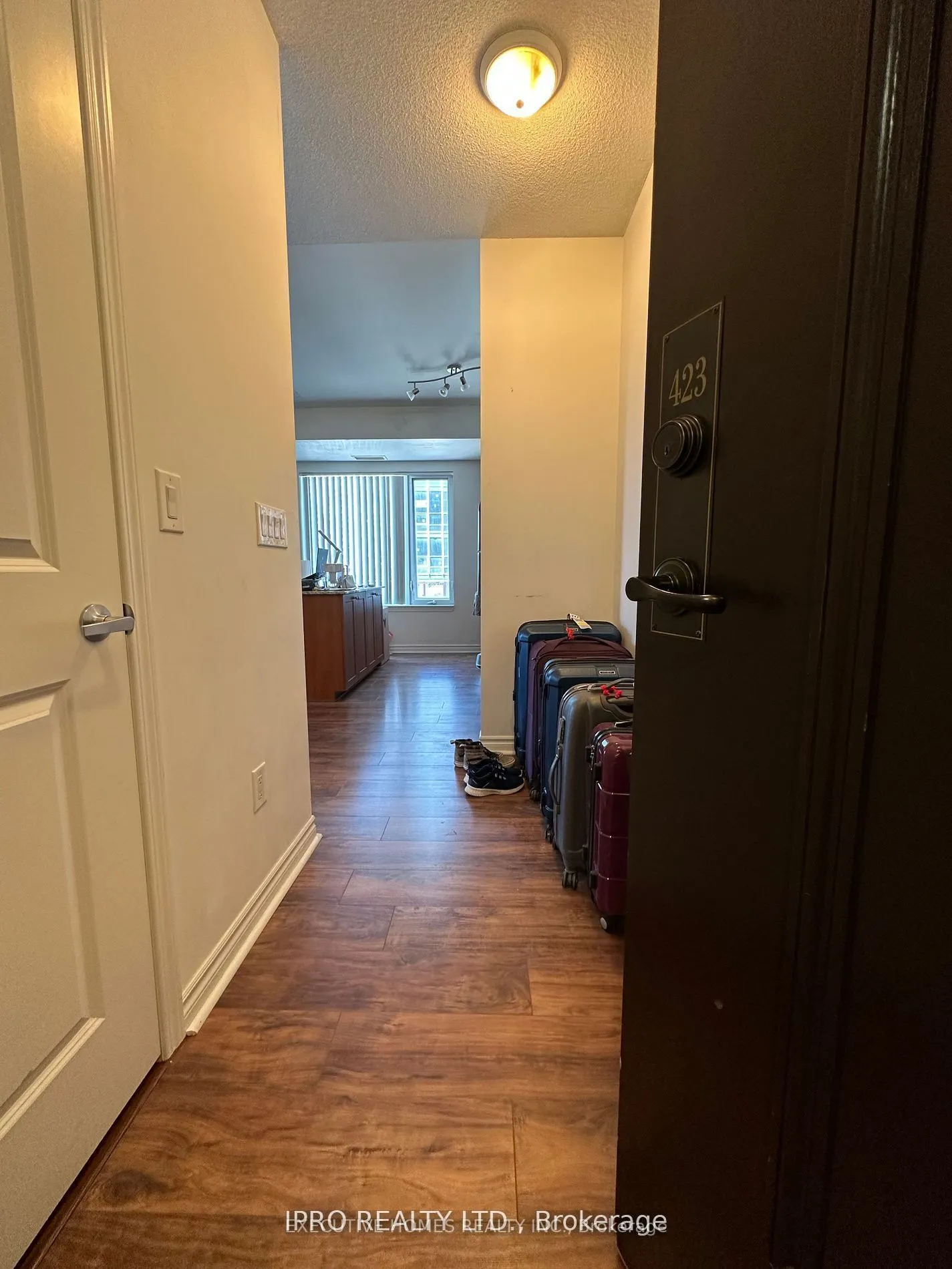385 Prince Of Wales Drive, #423