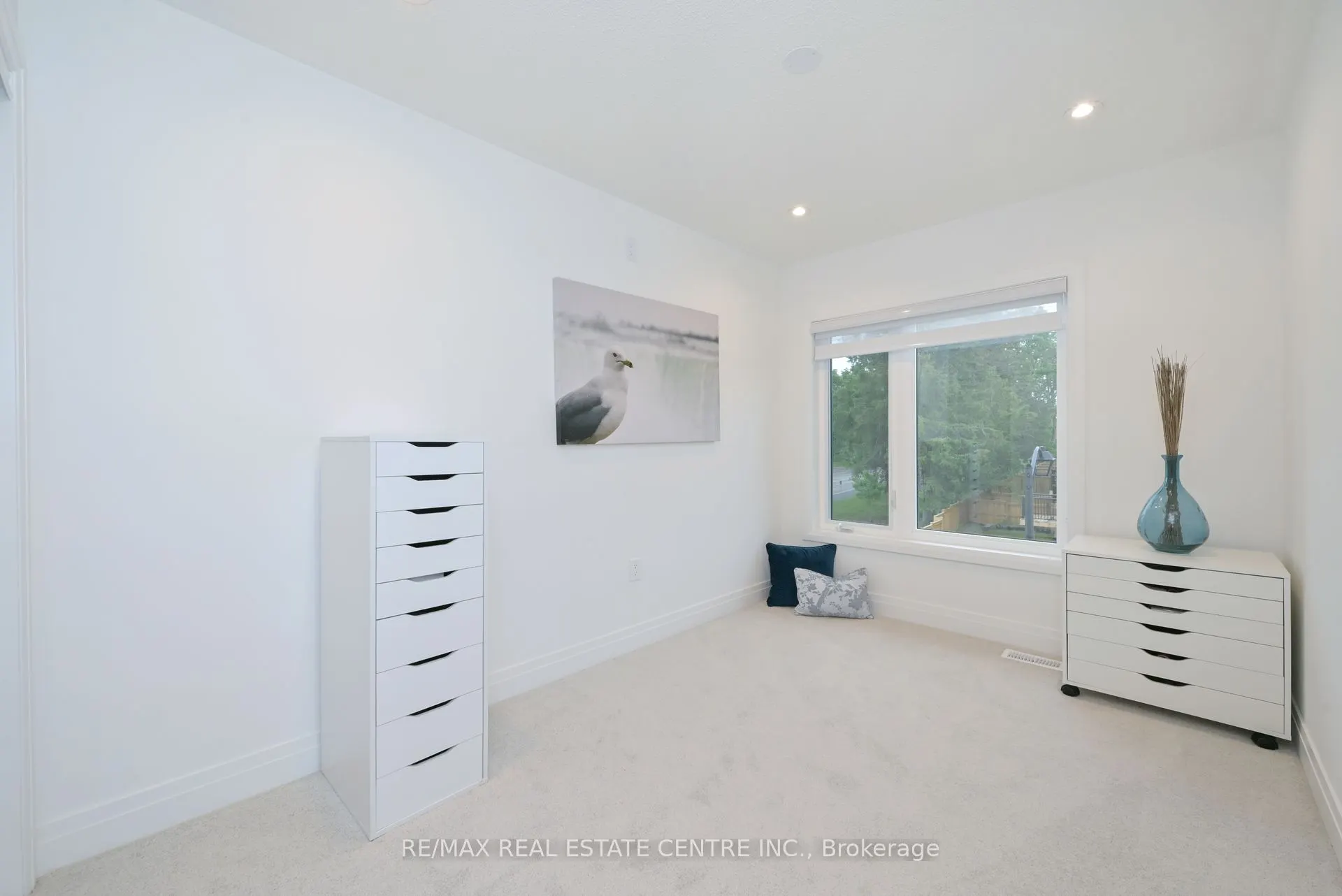 24 Humberstone Drive E