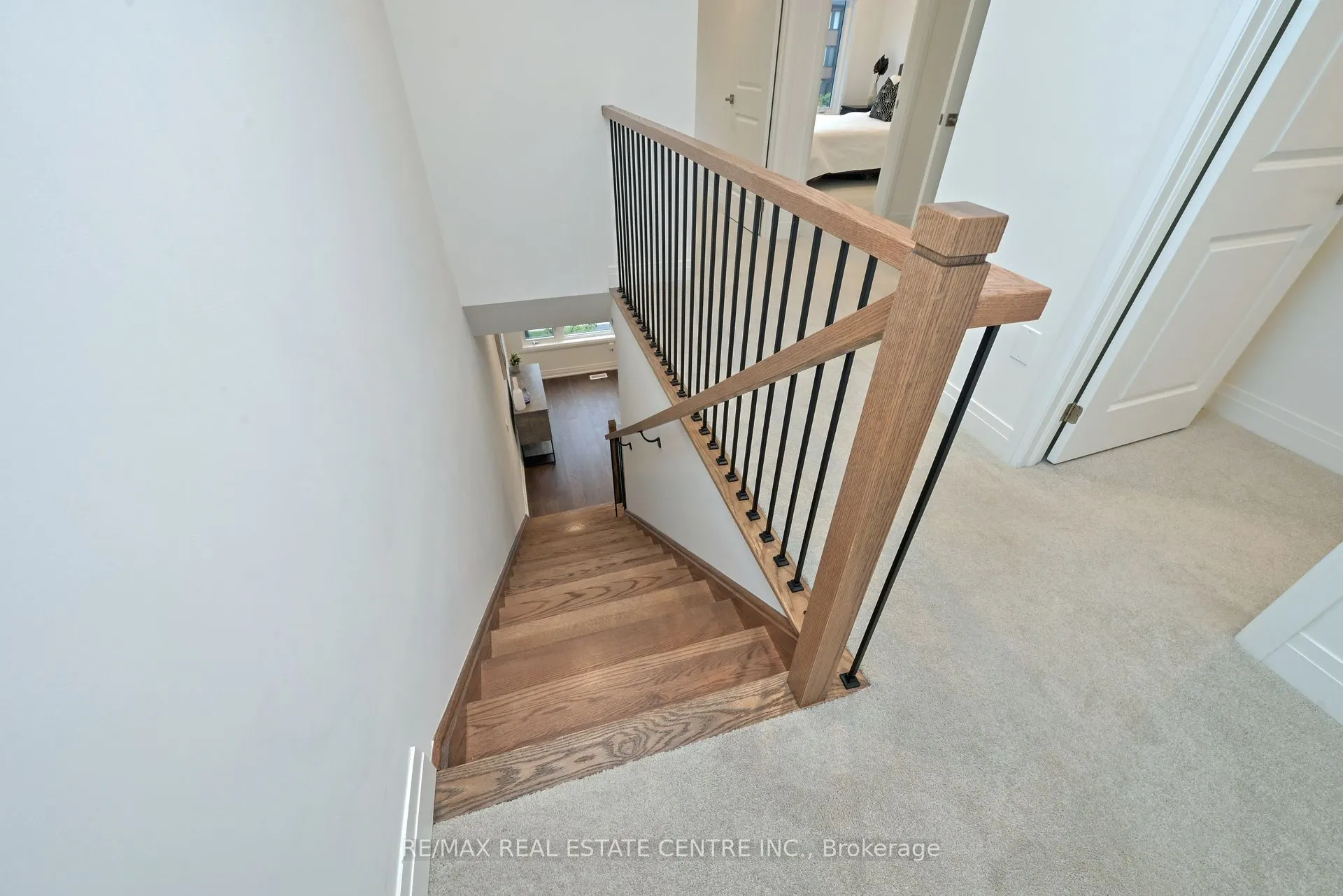 24 Humberstone Drive E