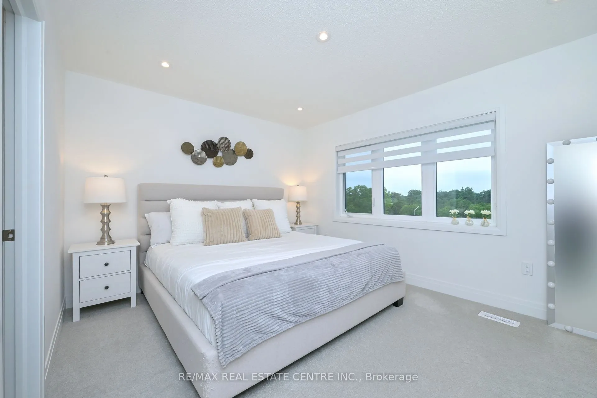 24 Humberstone Drive E