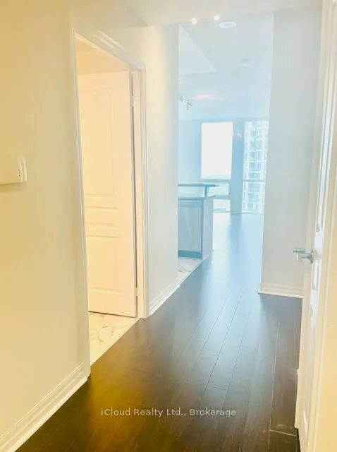 220 Burnhamthorpe Road SE, #2606