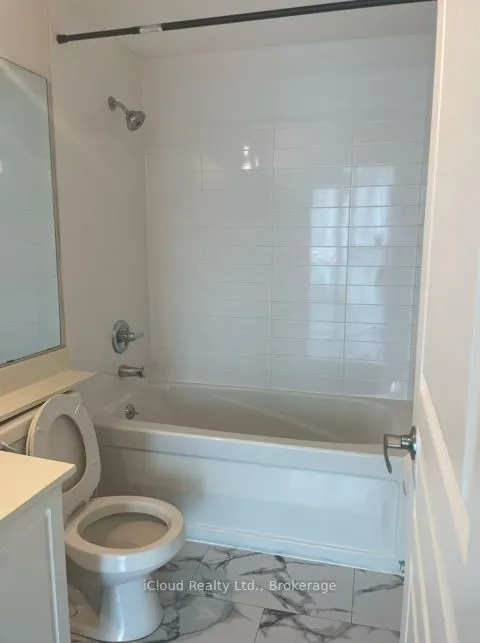 220 Burnhamthorpe Road SE, #2606