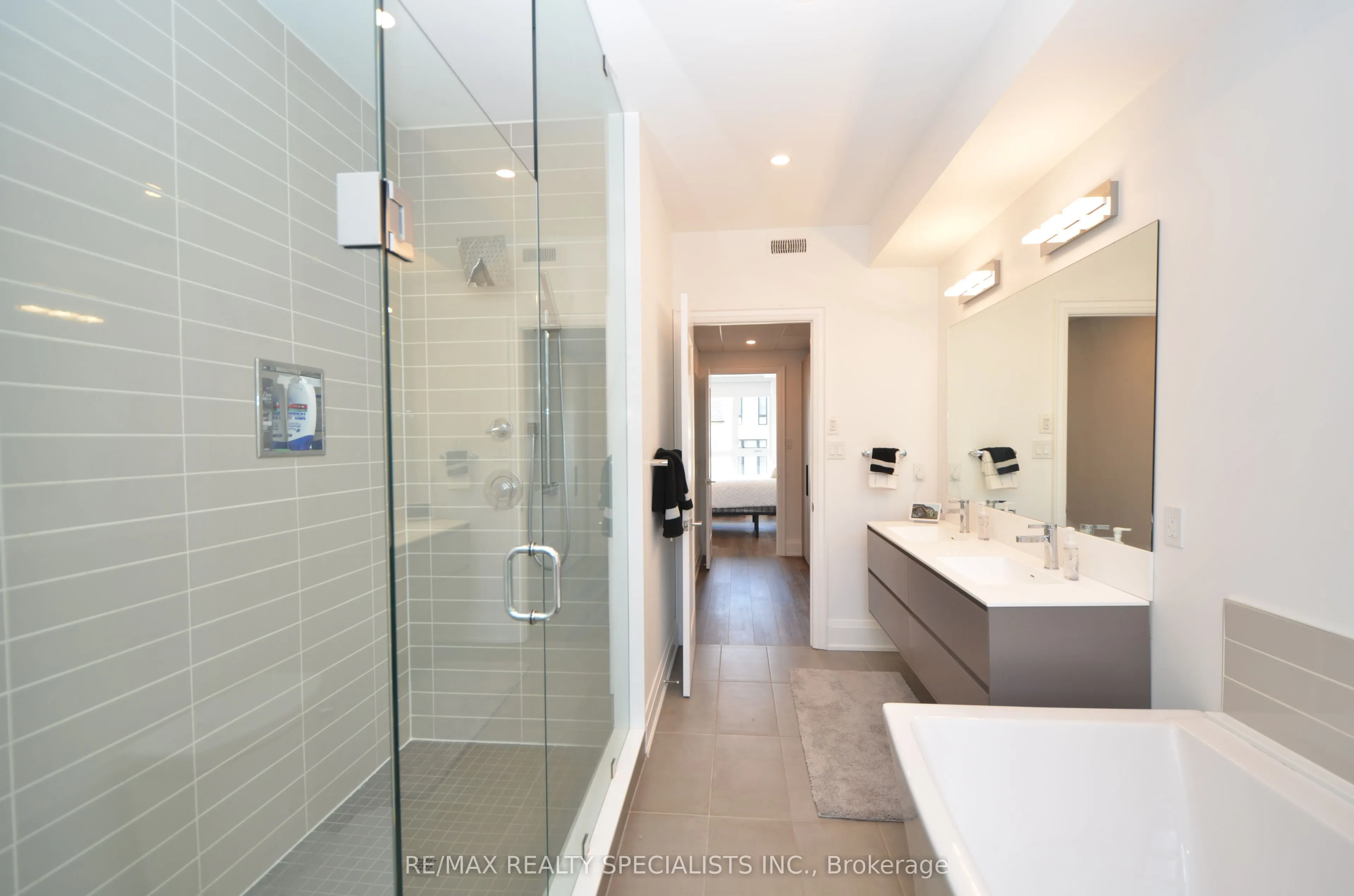 127 HIGH Street W, #27
