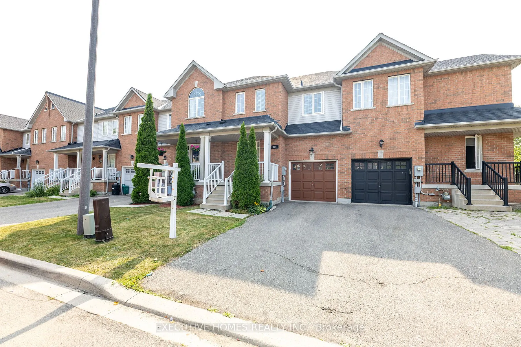 416 Hobbs Crescent