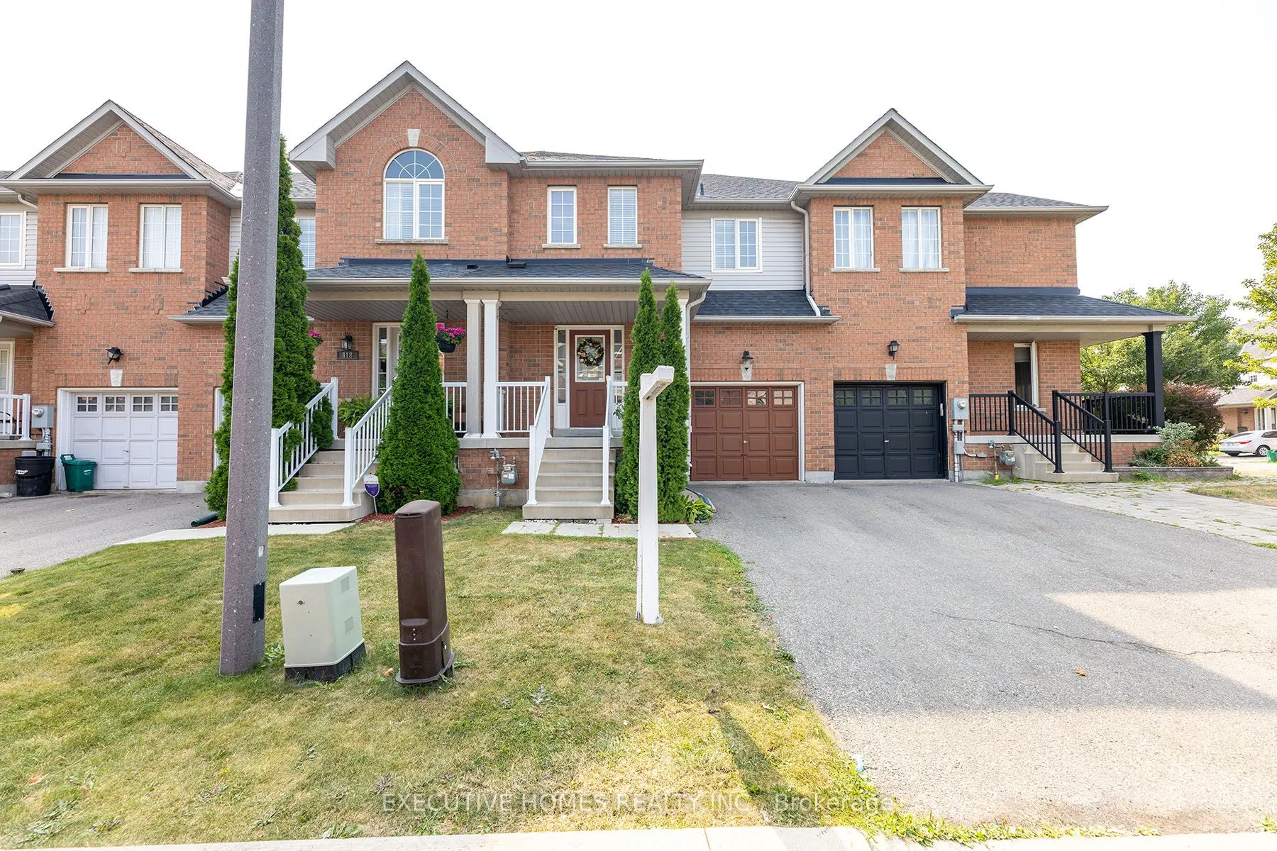 416 Hobbs Crescent