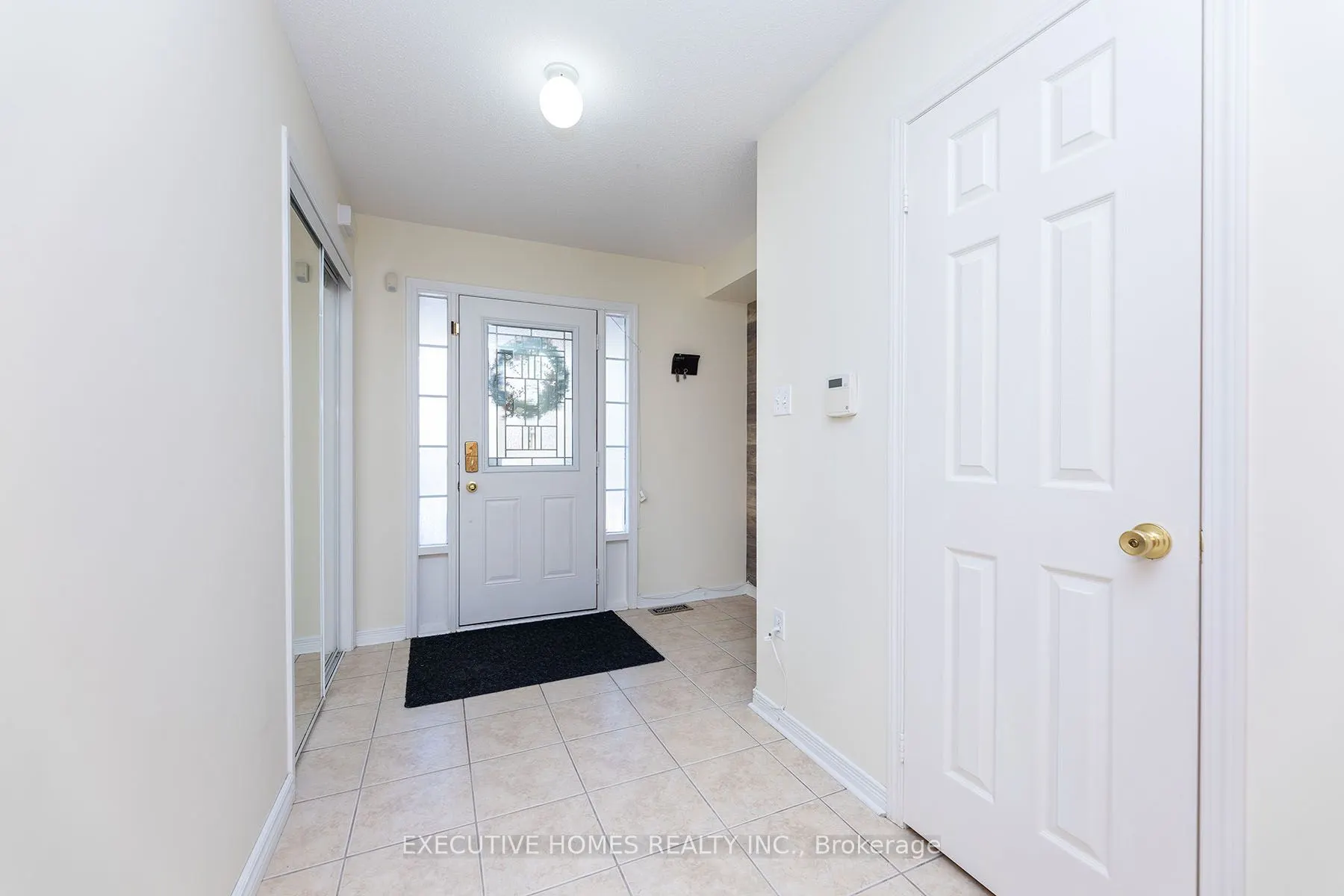 416 Hobbs Crescent
