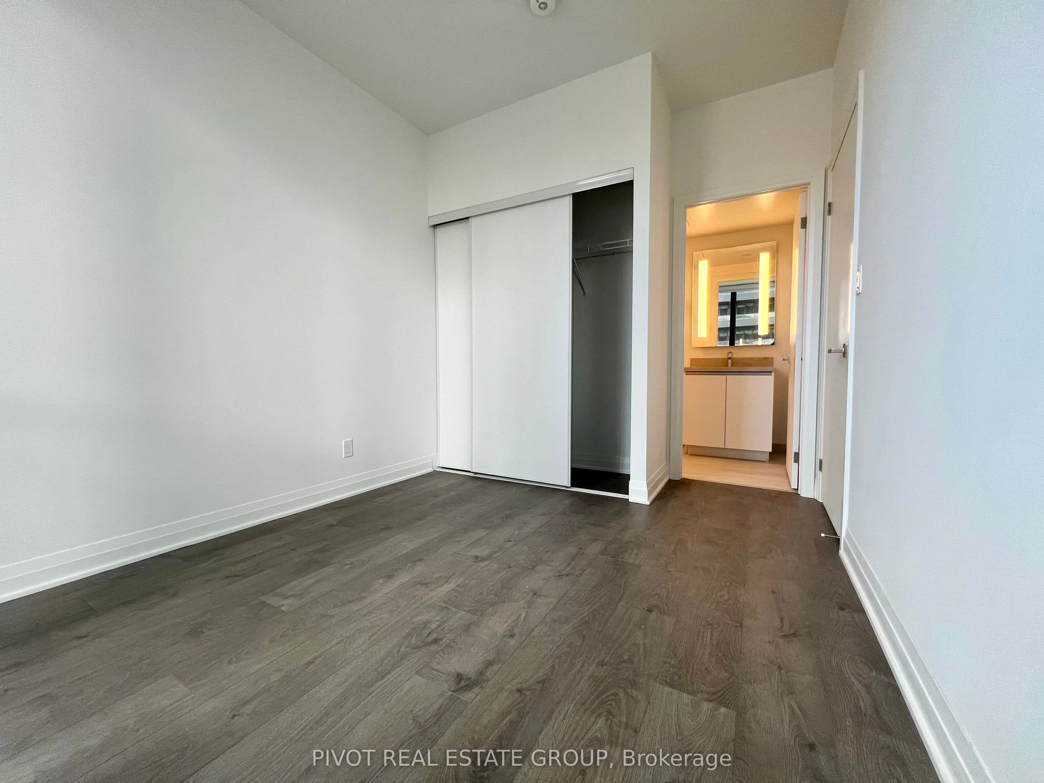 4015 The Exchange, #701