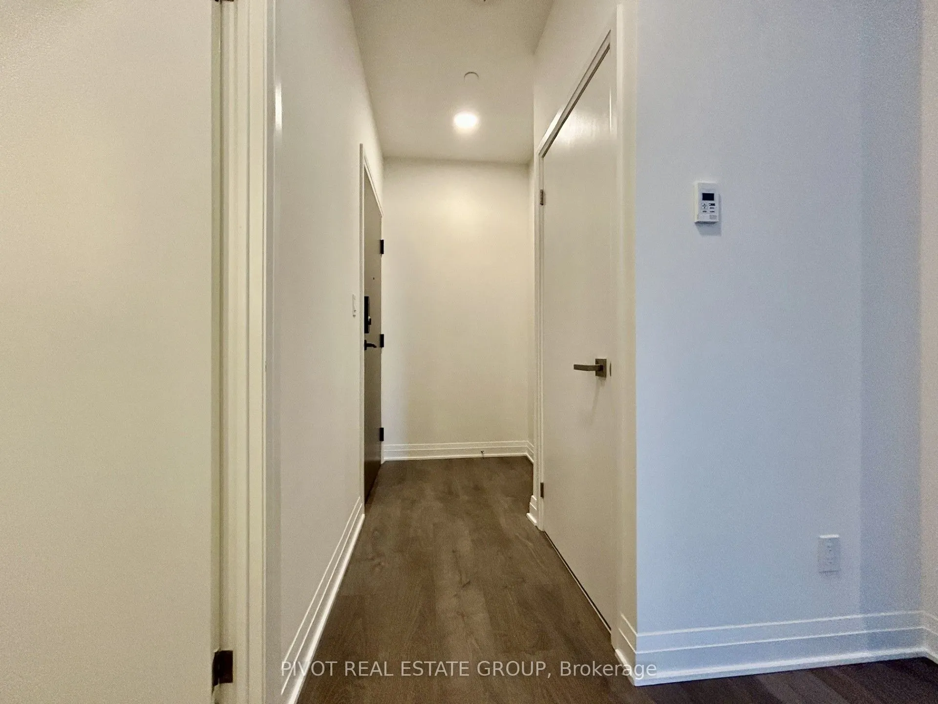 4015 The Exchange, #701