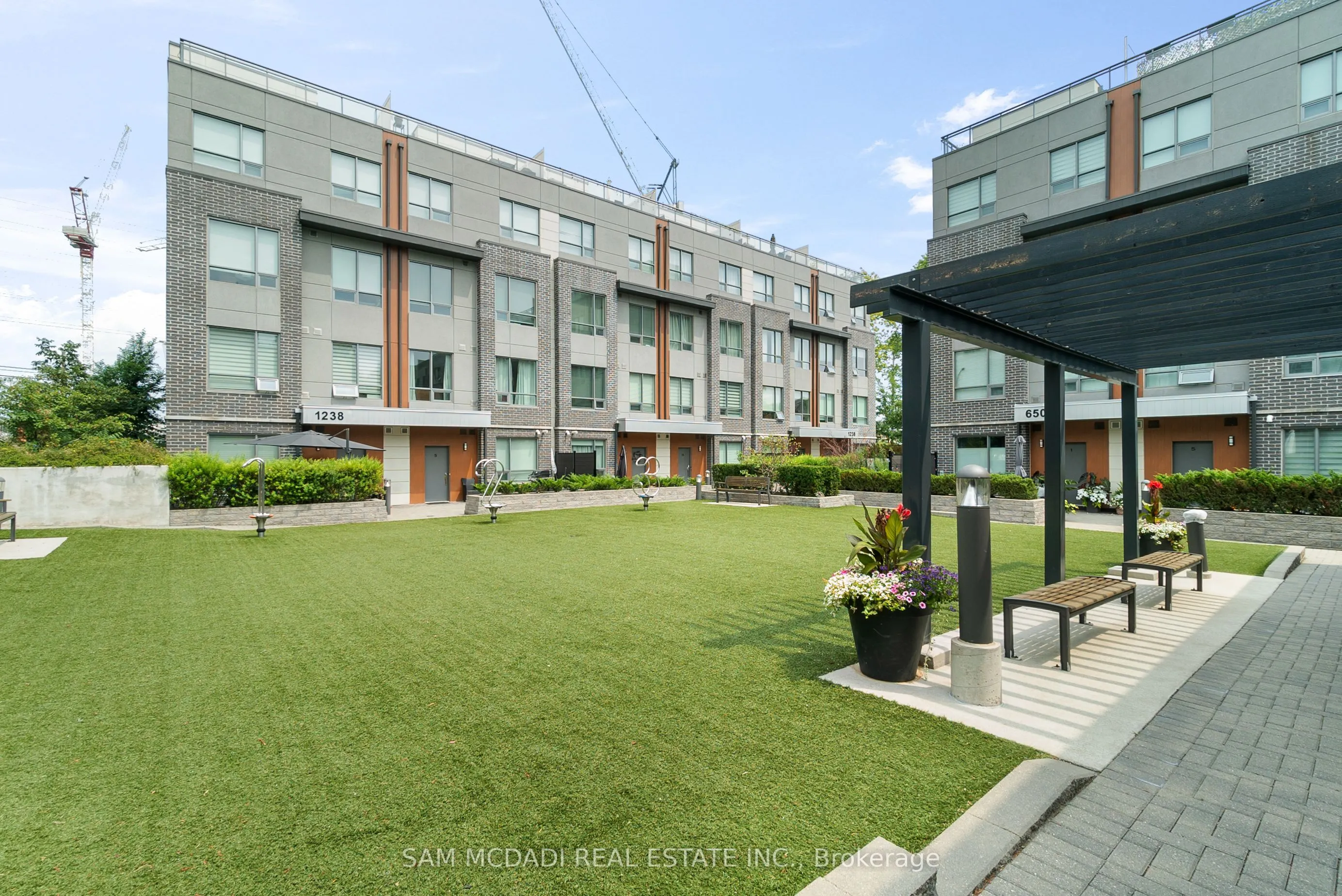 650 Atwater Avenue, #39