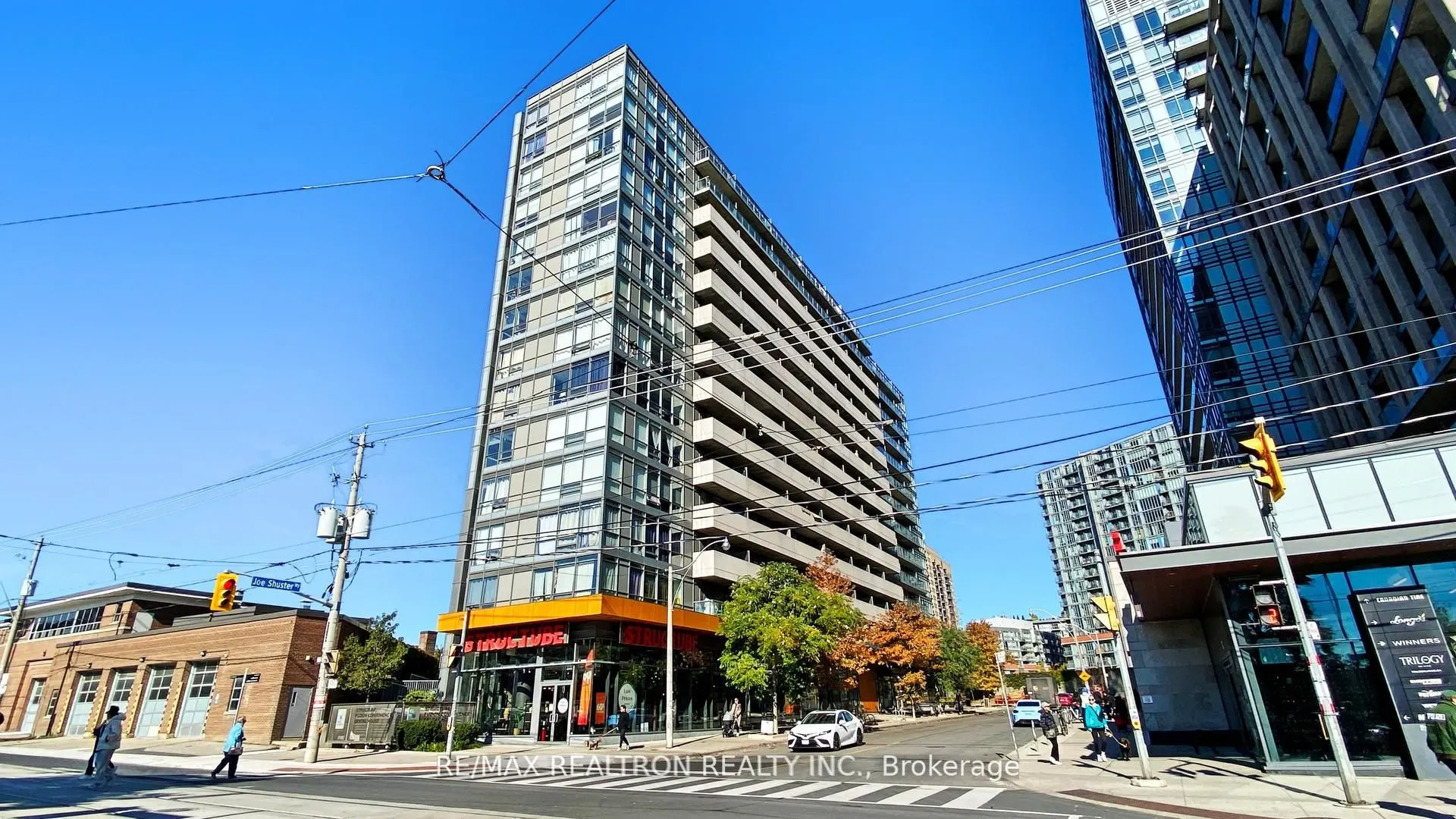 20 Joe Shuster Way ##202
