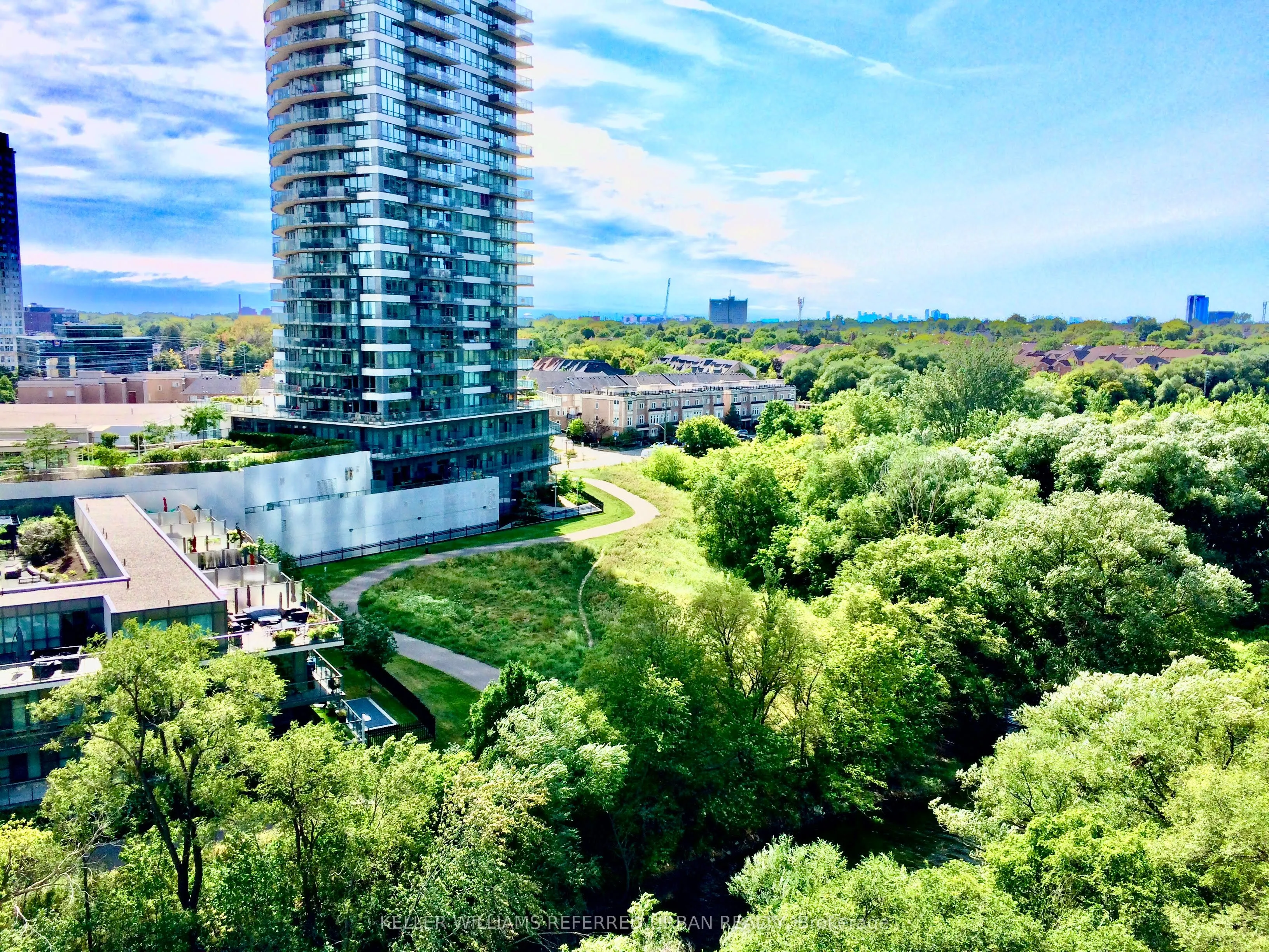 2212 Lake Shore Boulevard W, #1005