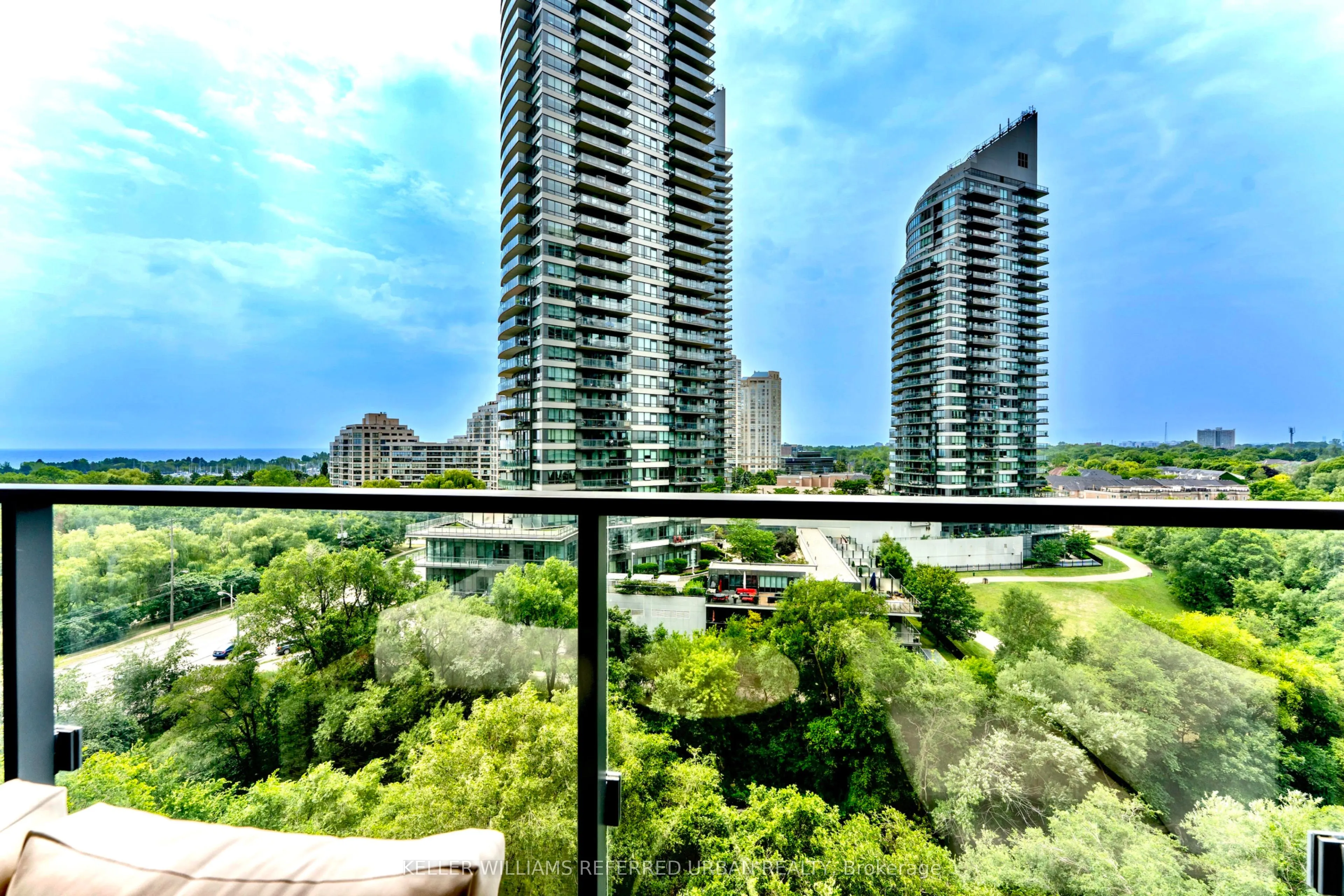 2212 Lake Shore Boulevard W, #1005