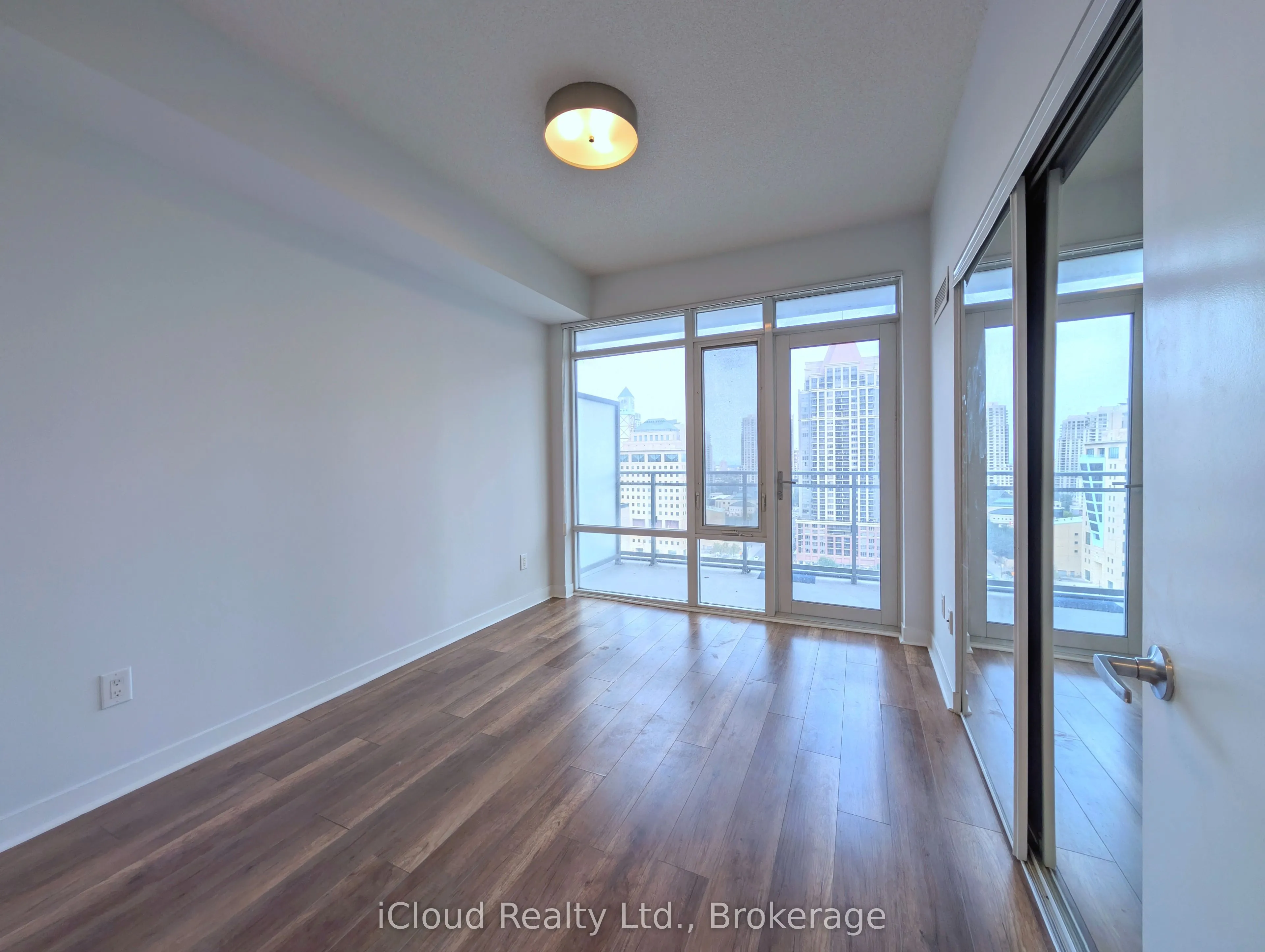 365 Prince Of Wales Drive, #1605