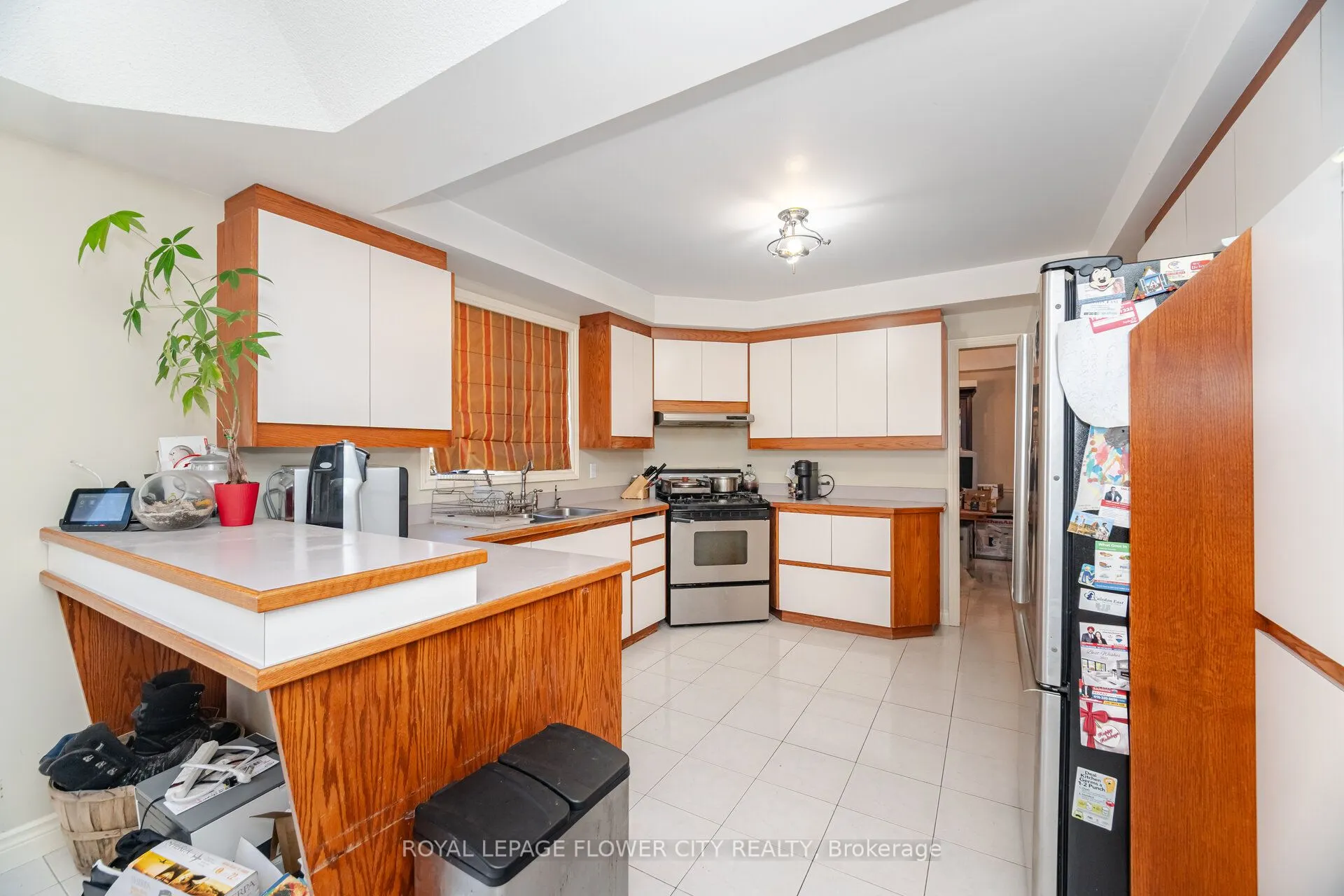 14 Antrim Court E