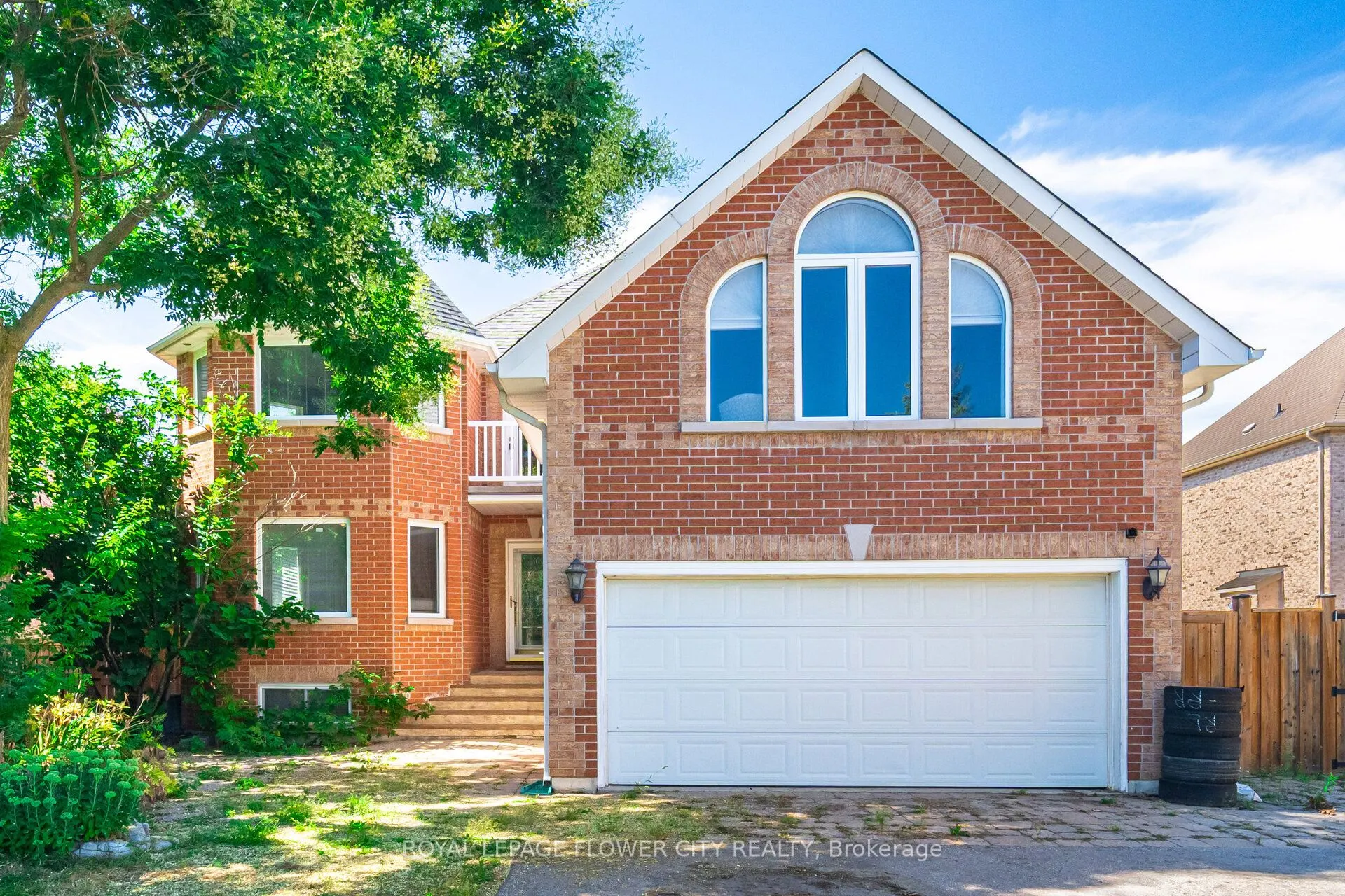 14 Antrim Court E
