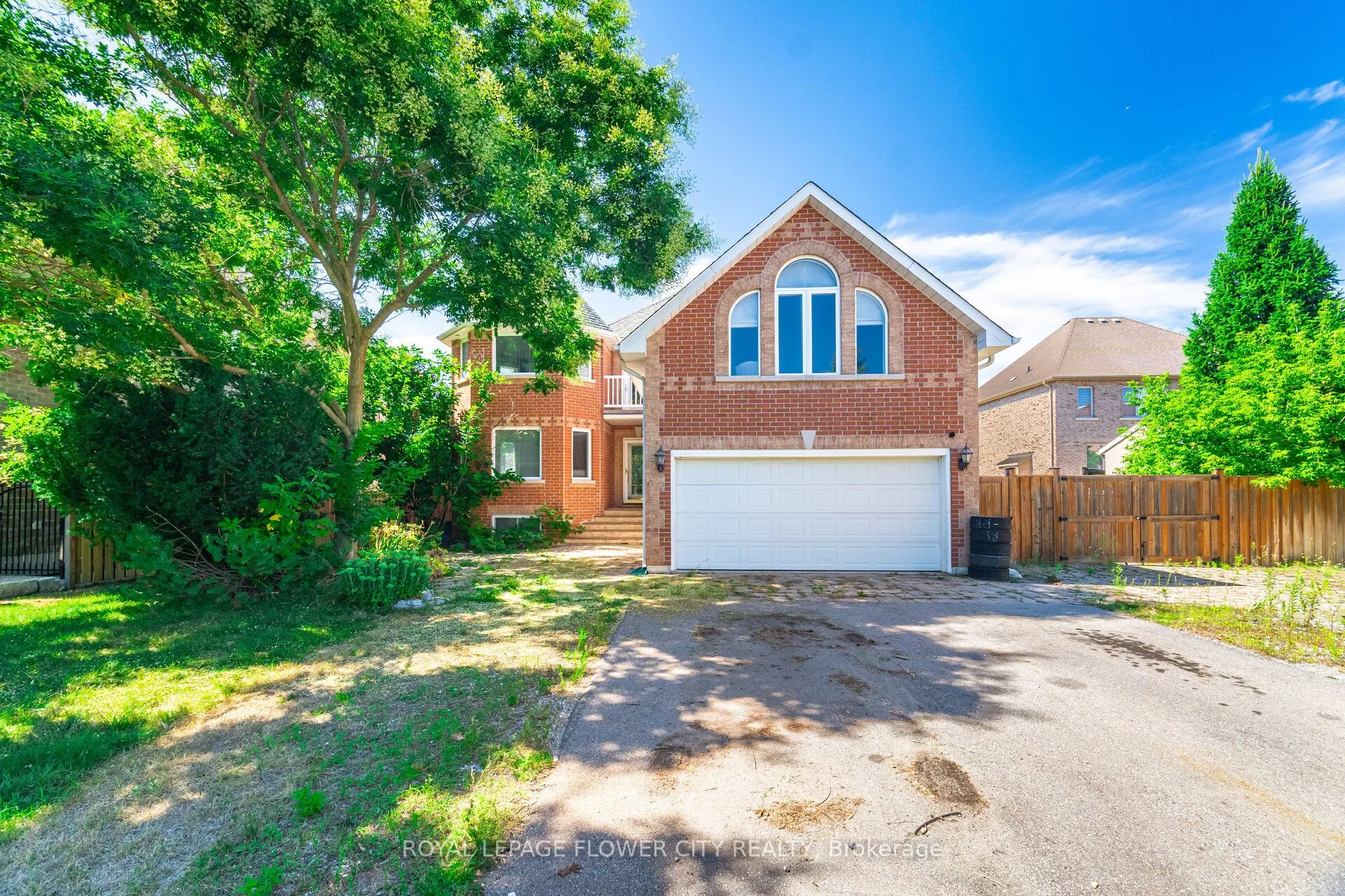 14 Antrim Court E