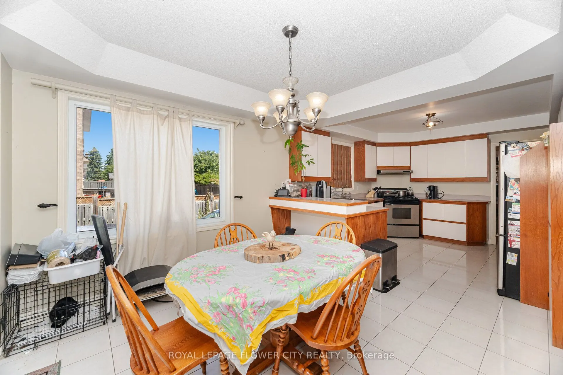 14 Antrim Court E