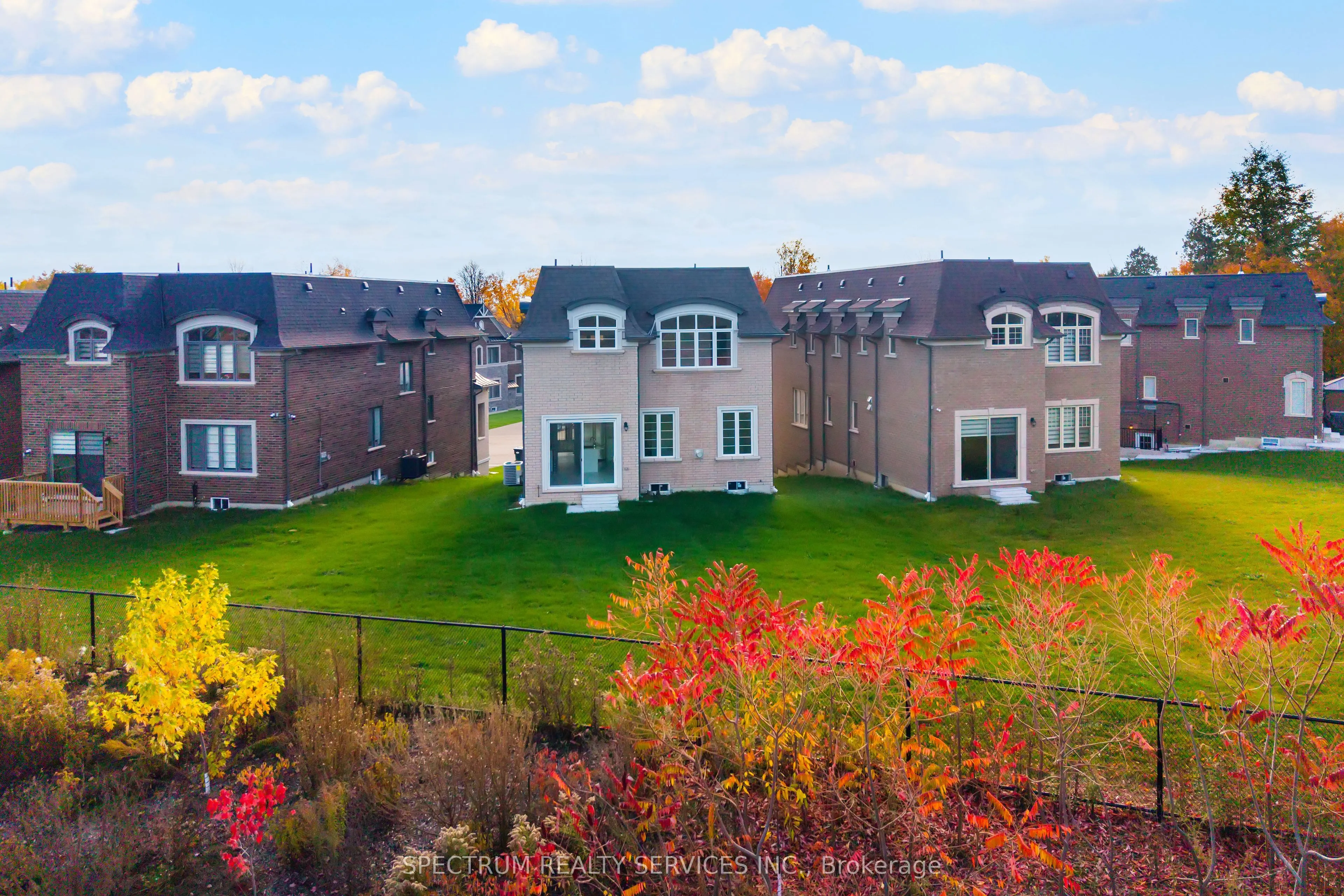 19 Swamp Sparrow Court