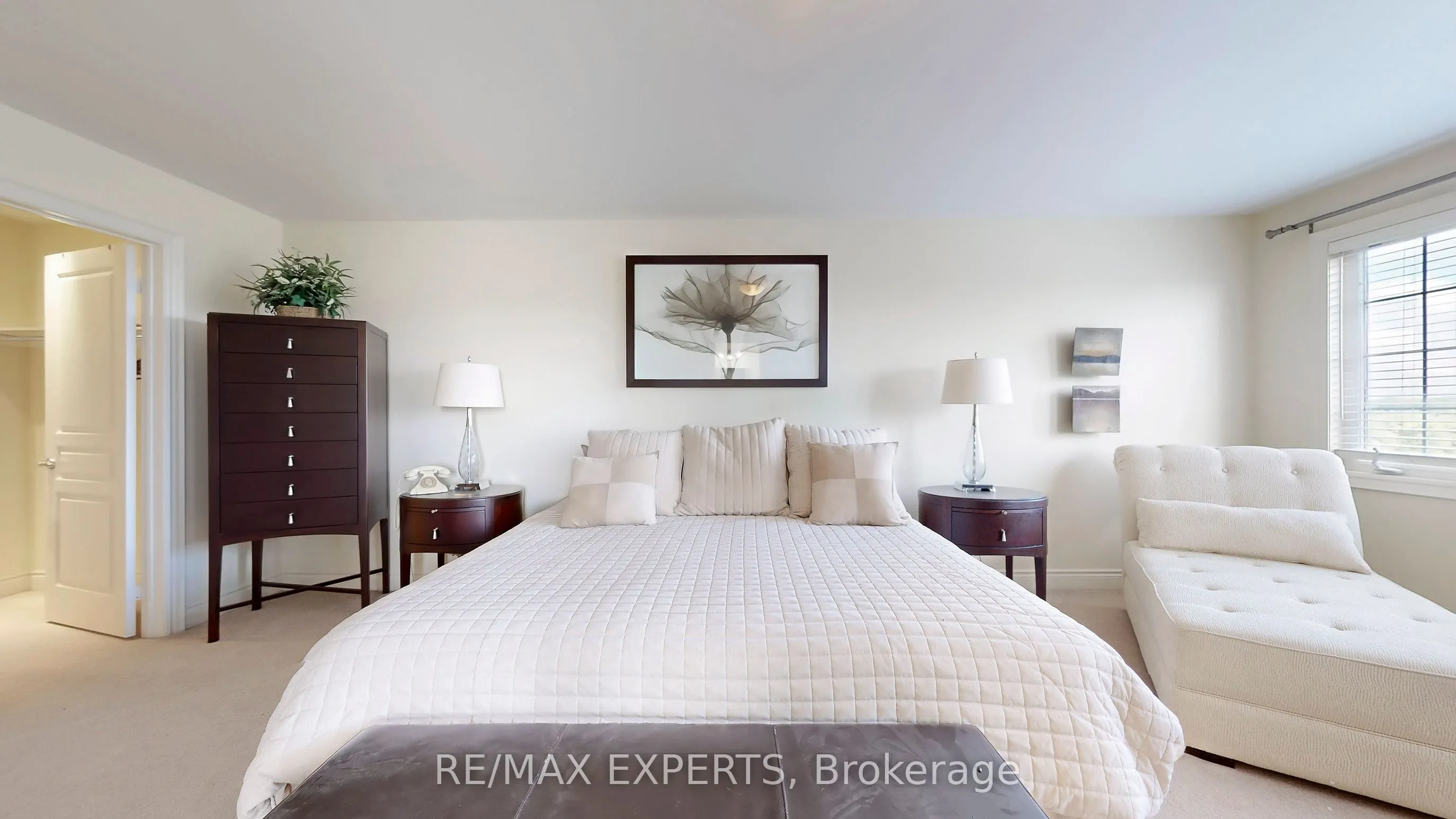 110 Rolling Hills Lane W