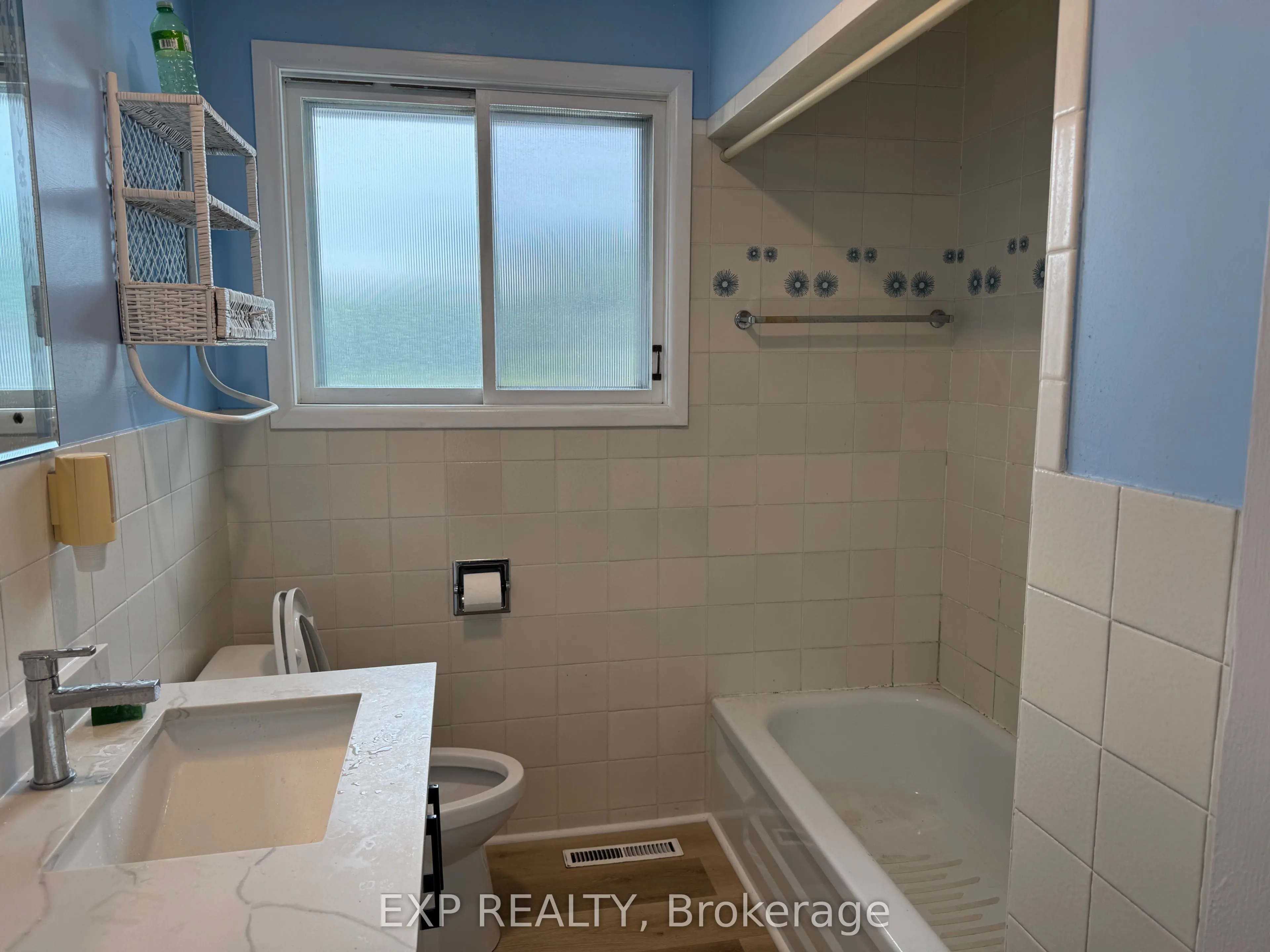 2343 Redfern Road