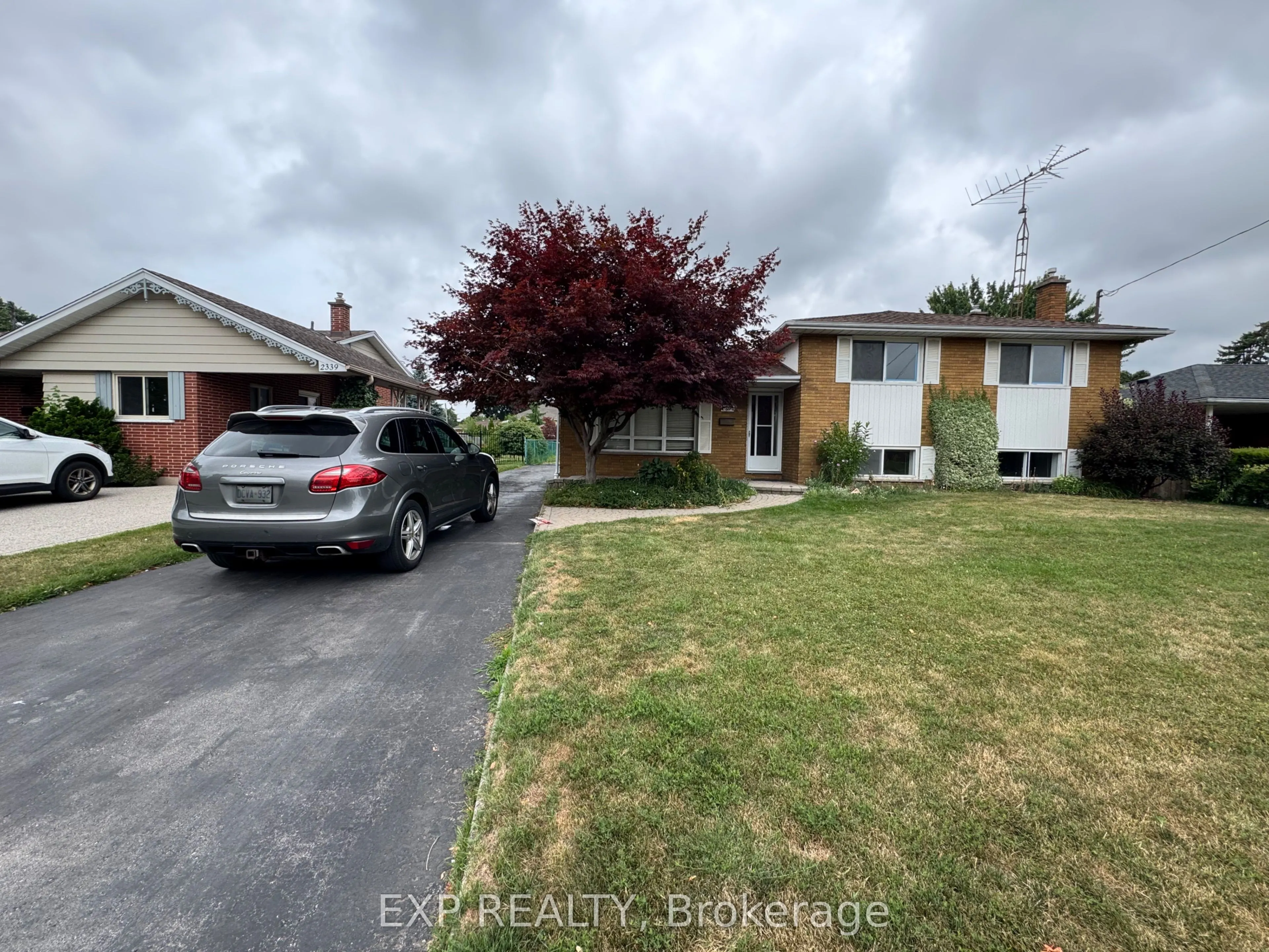 2343 Redfern Road