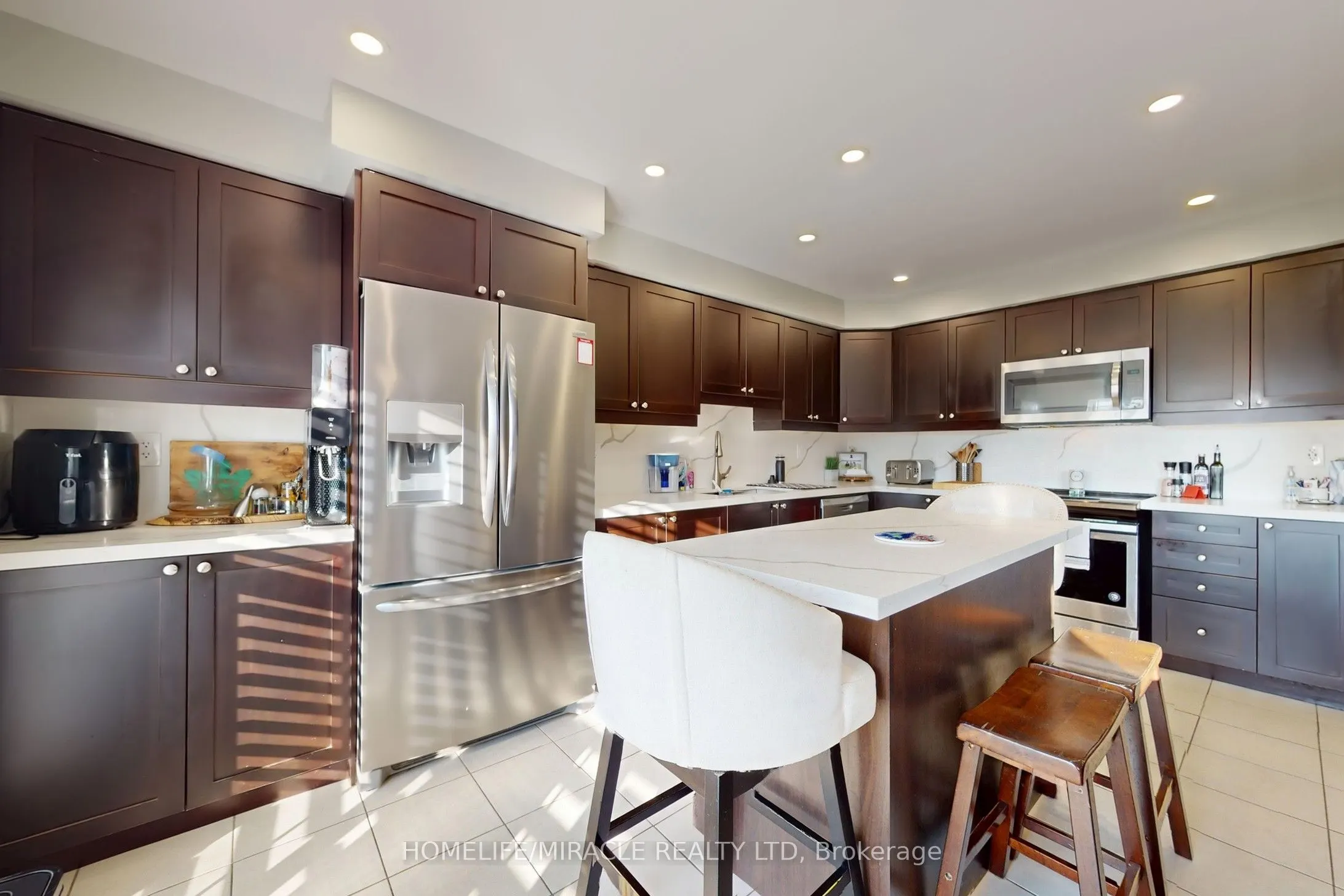 1168 Duignan Crescent