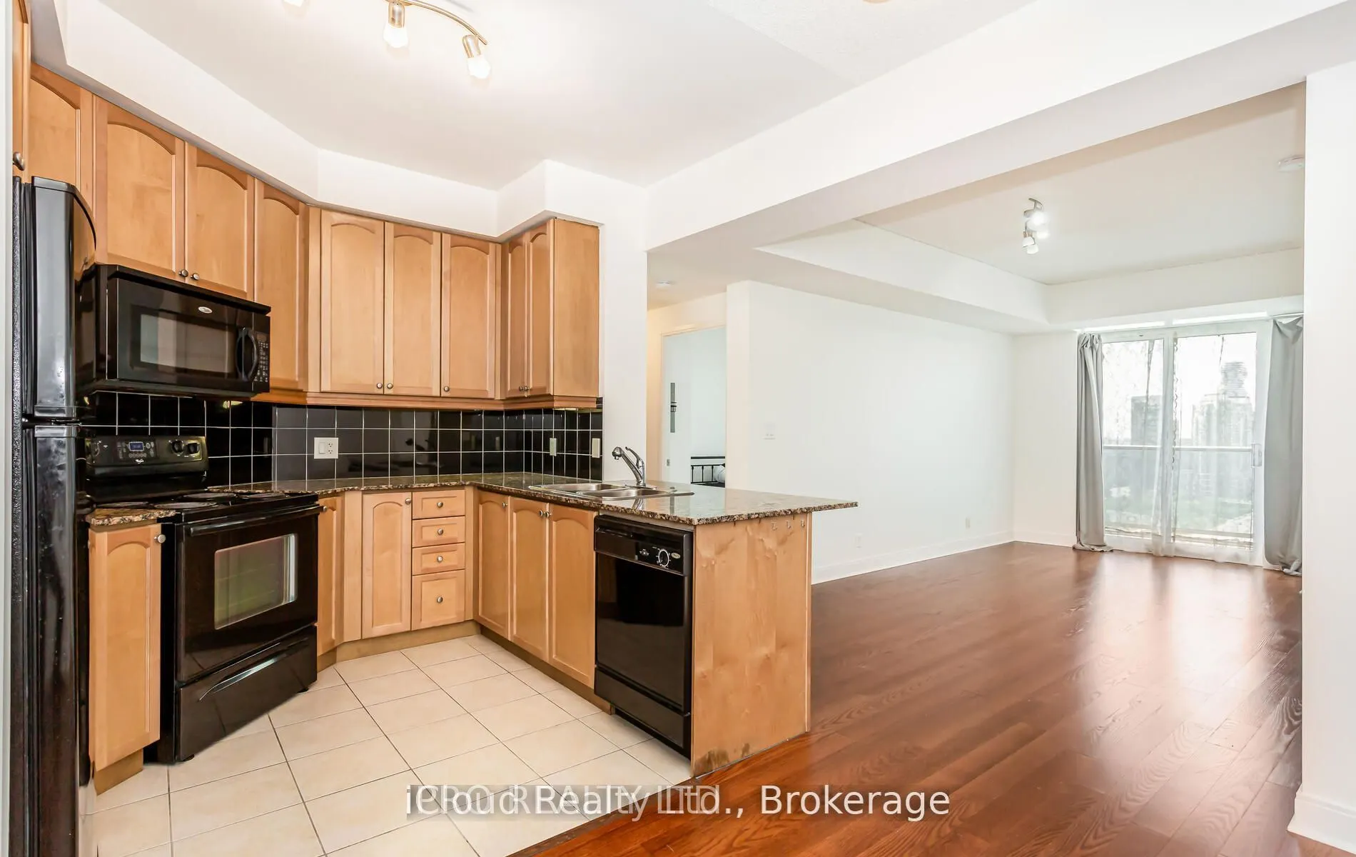 80 Absolute Avenue W, #2807