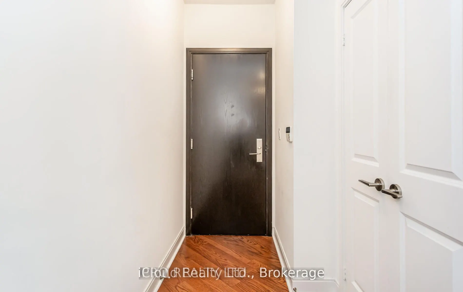 80 Absolute Avenue W, #2807