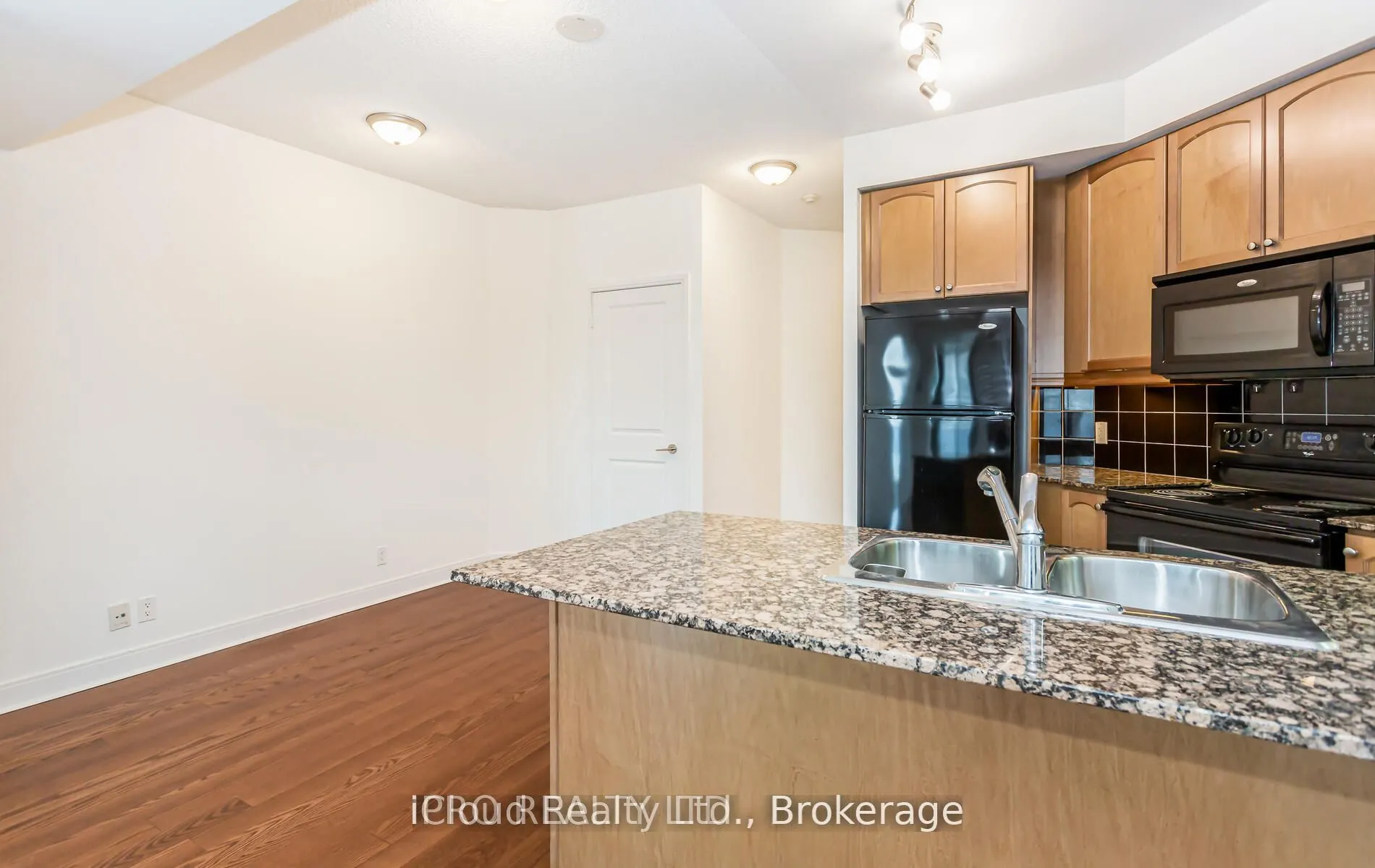 80 Absolute Avenue W, #2807