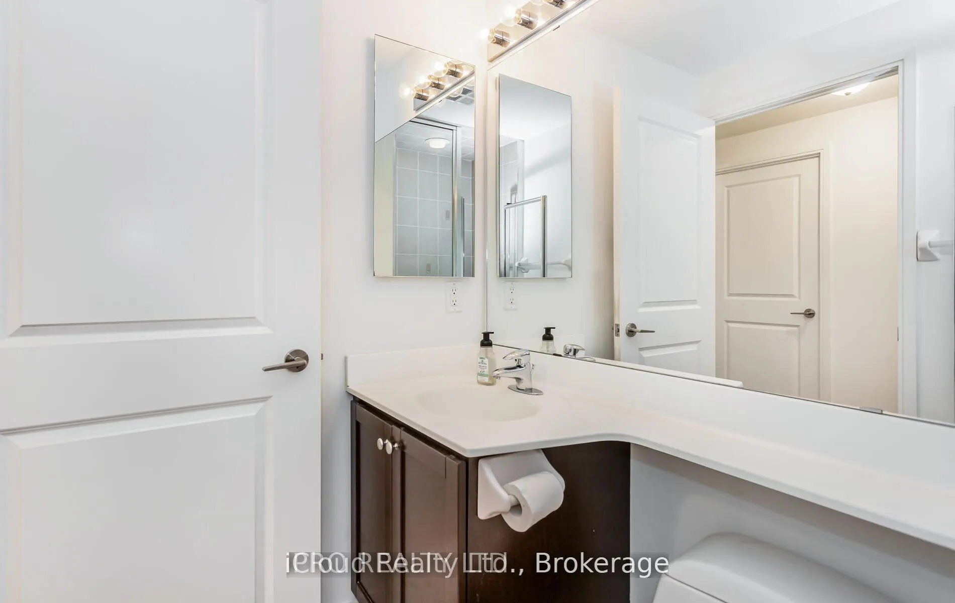 80 Absolute Avenue W, #2807