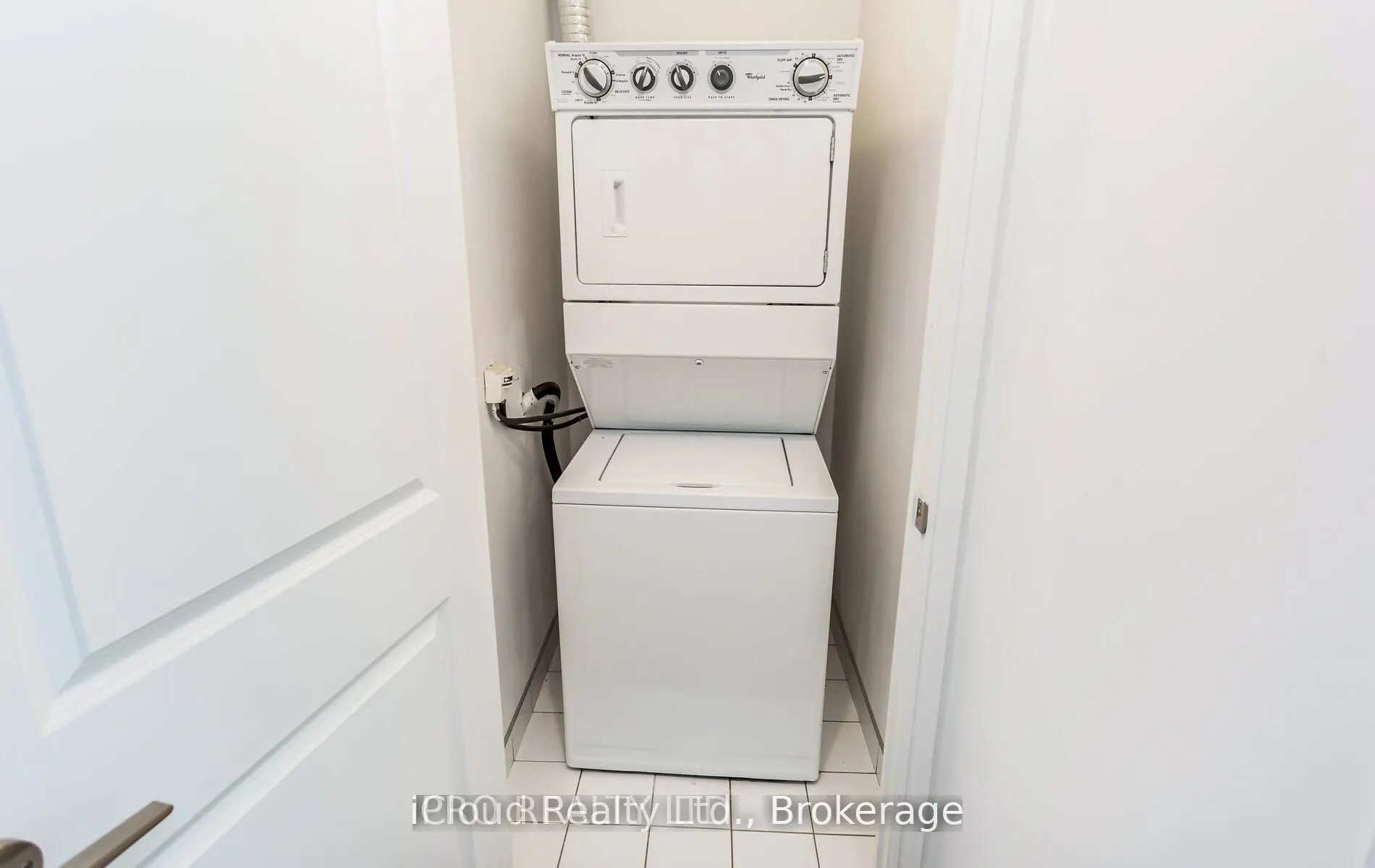 80 Absolute Avenue W, #2807