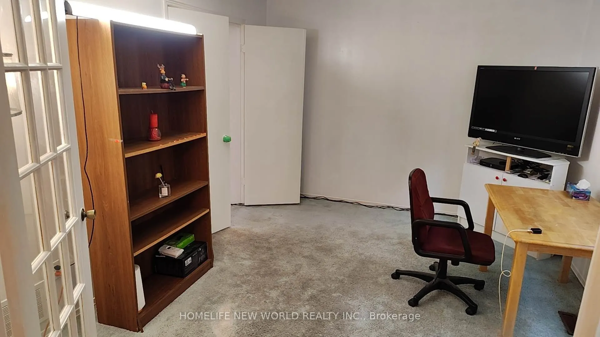 3050 Olympus Mews, #Main Floor