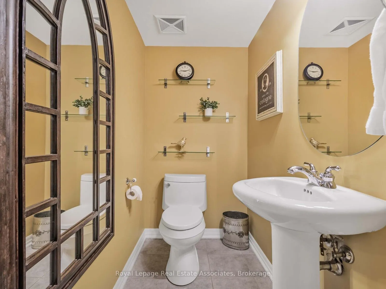 384 Sunnyside Avenue, #102