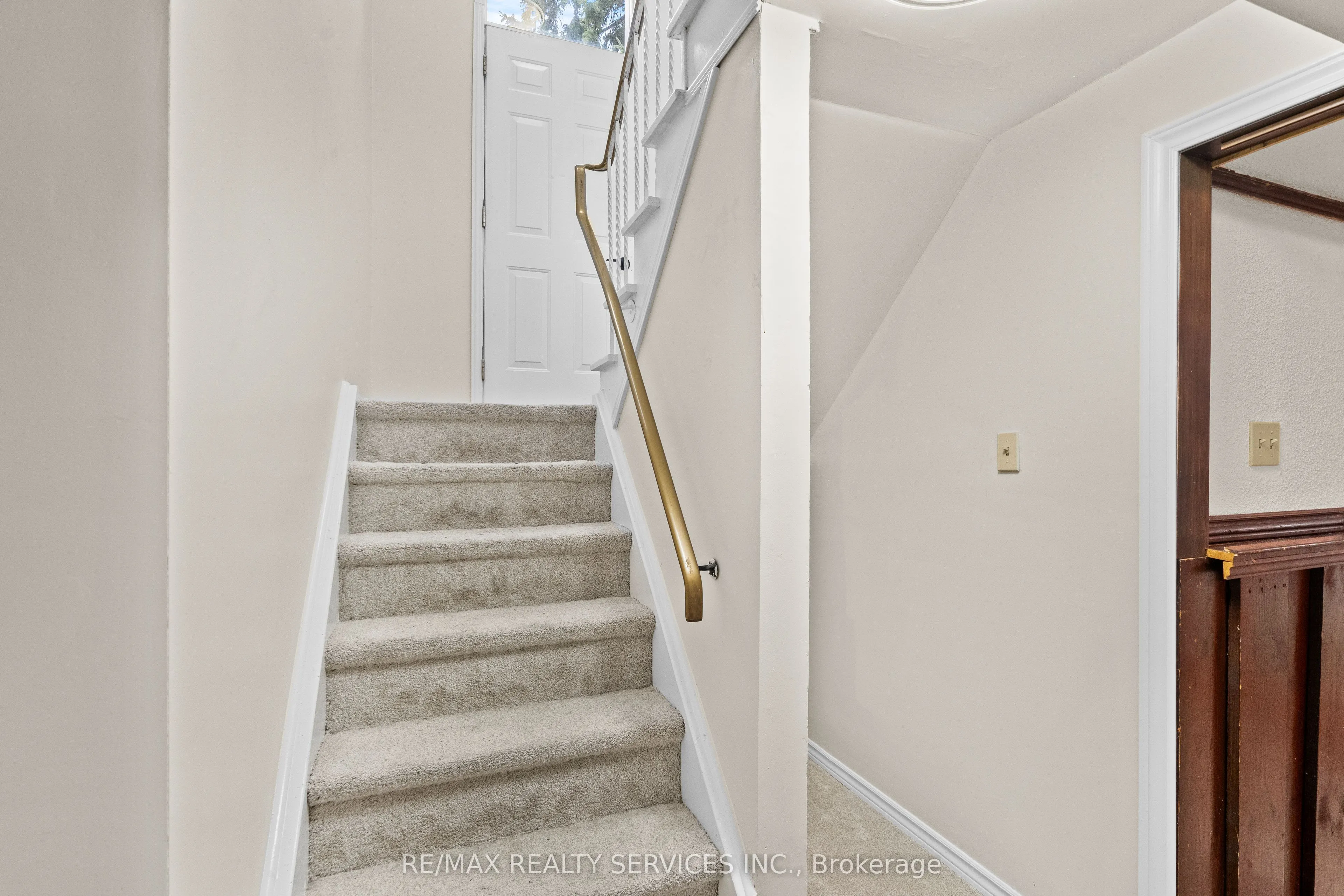 68 Montjoy Crescent