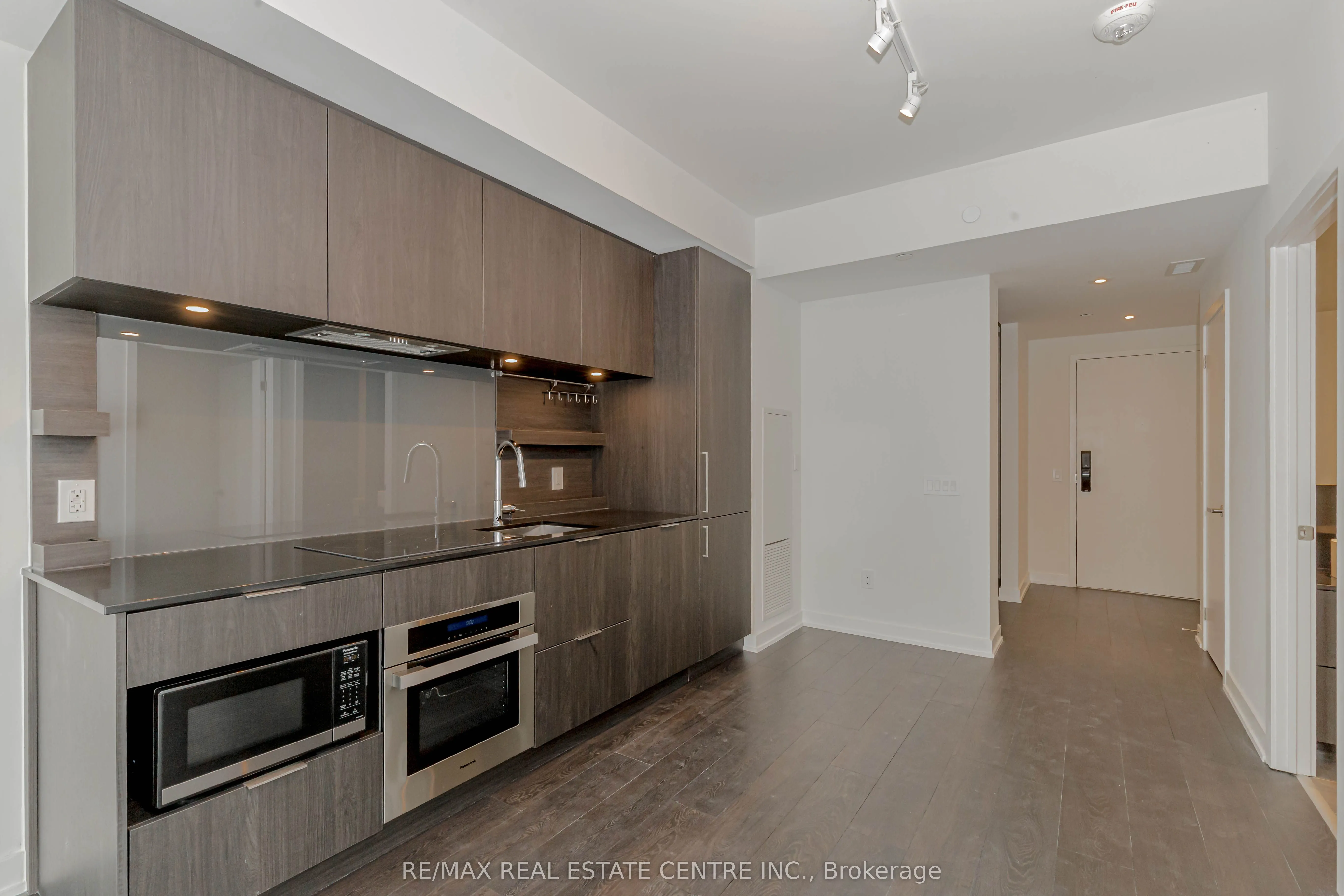 28 Ann Street, #310