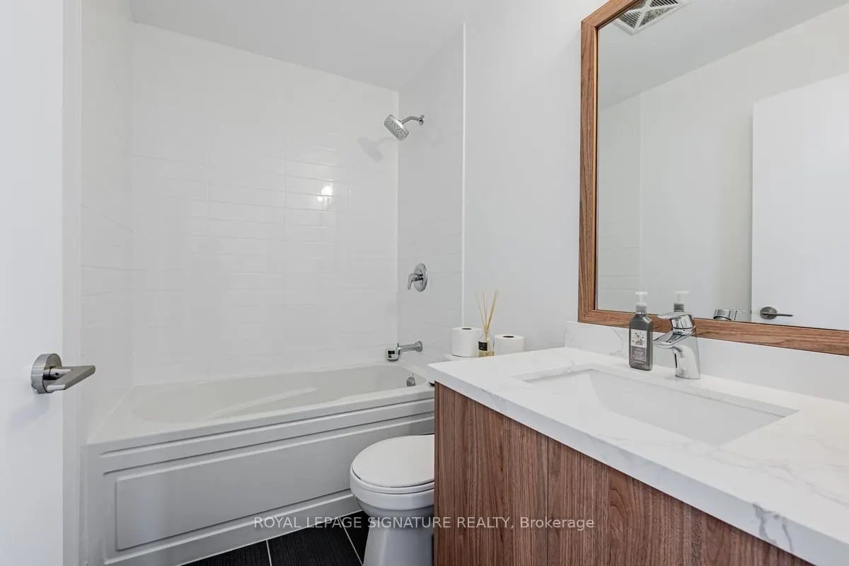 20 Shore Breeze Drive, #LPH05B