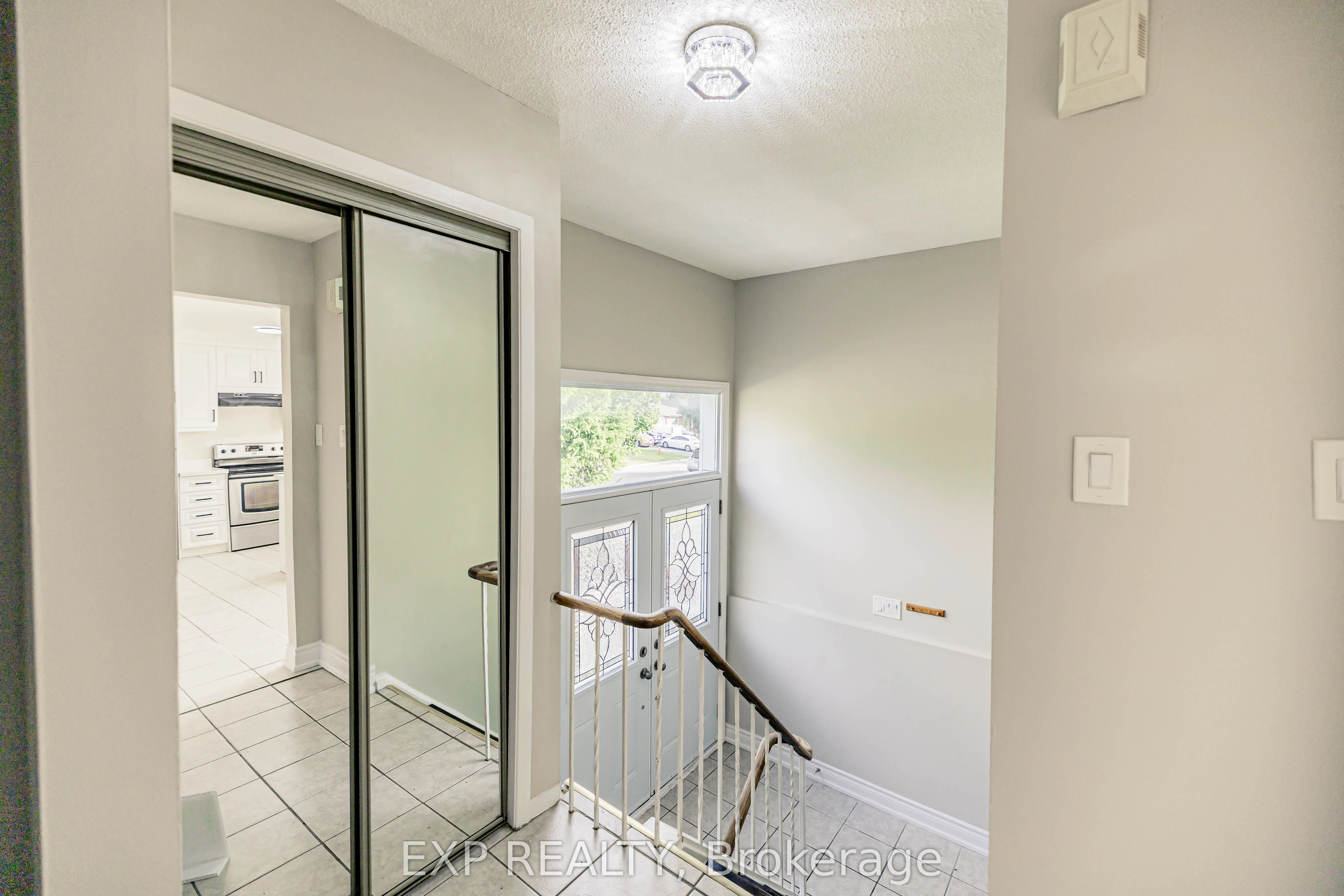 131 Manitou Crescent, #Upper Level