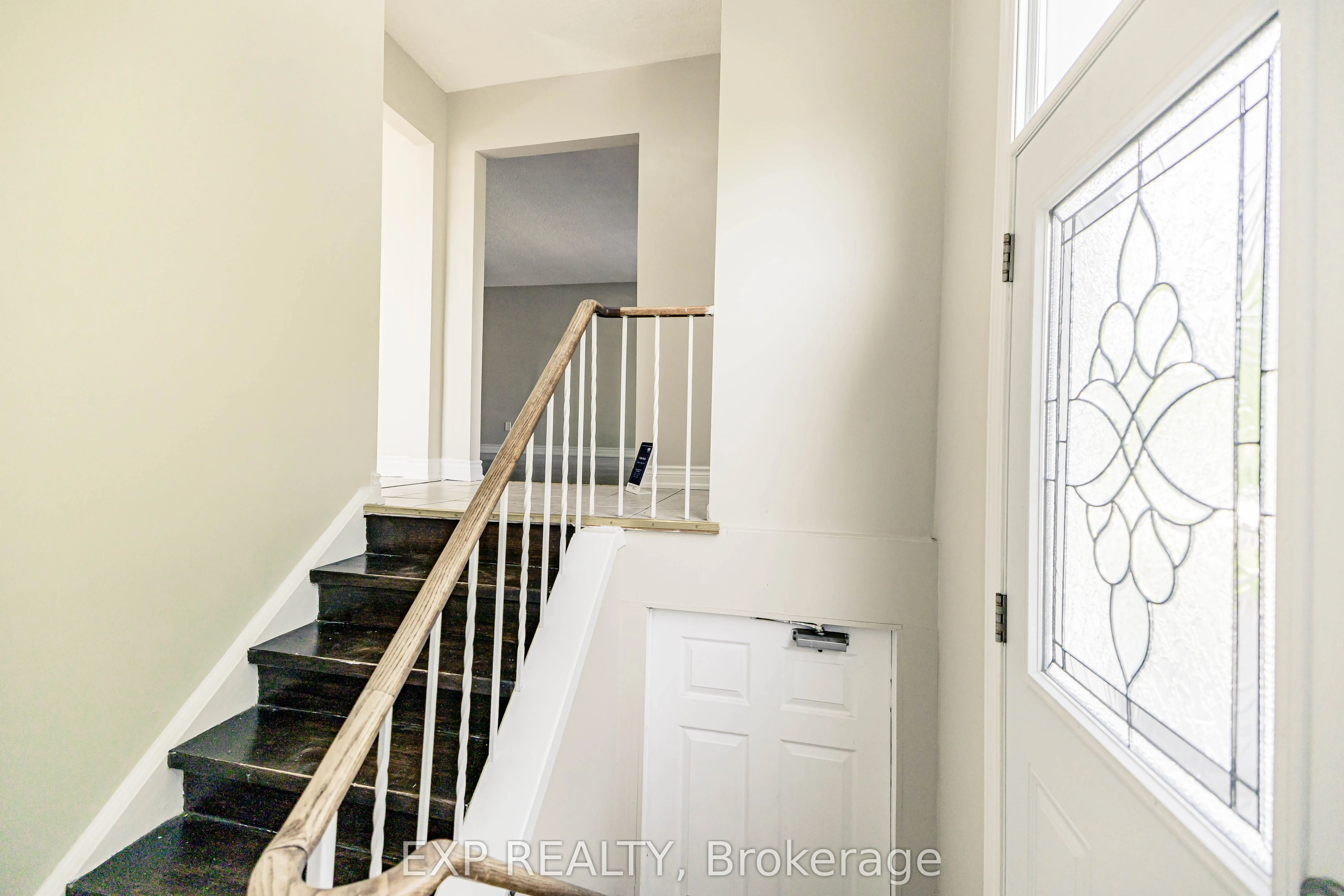 131 Manitou Crescent, #Upper Level