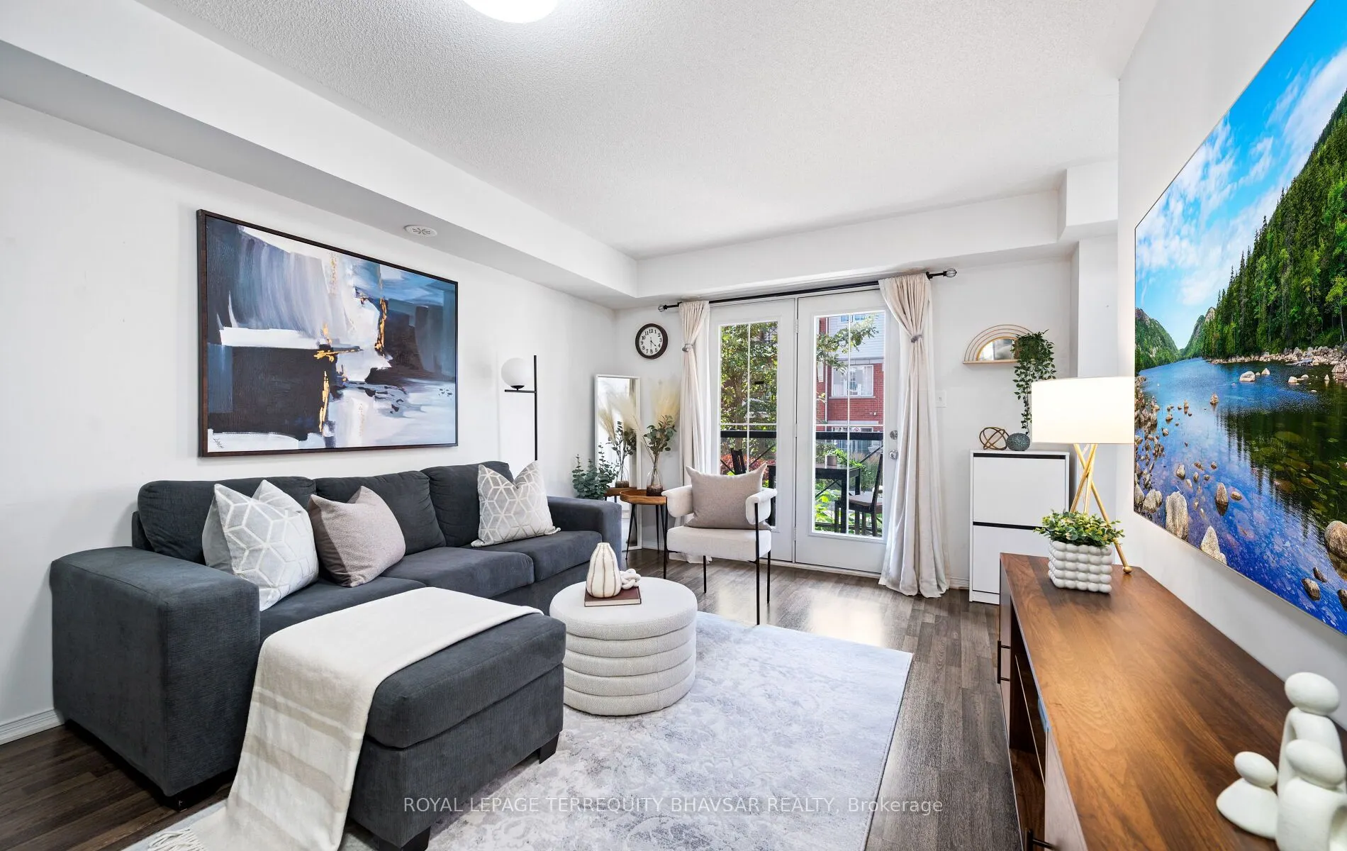 2460 Post Road, #4