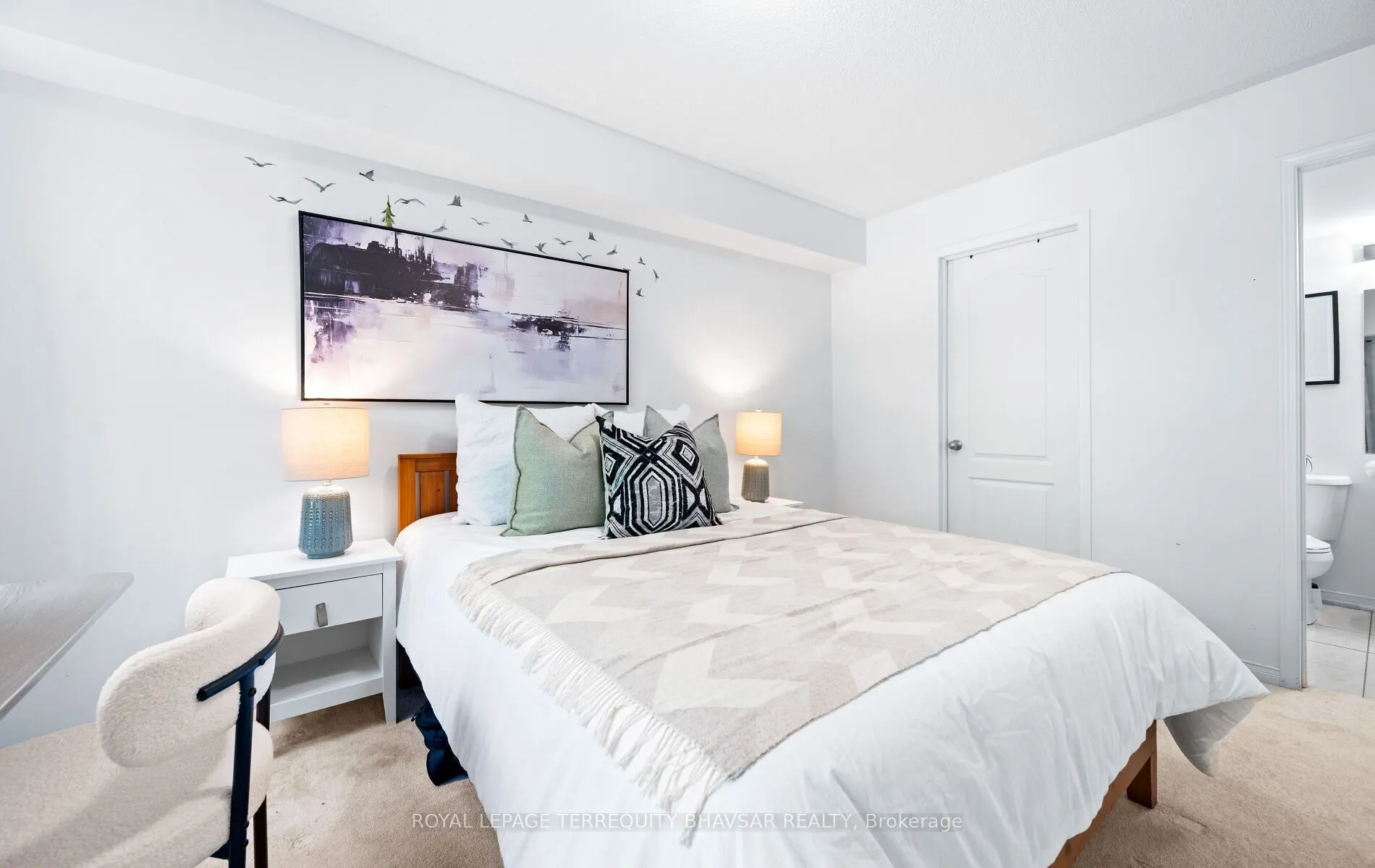 2460 Post Road, #4