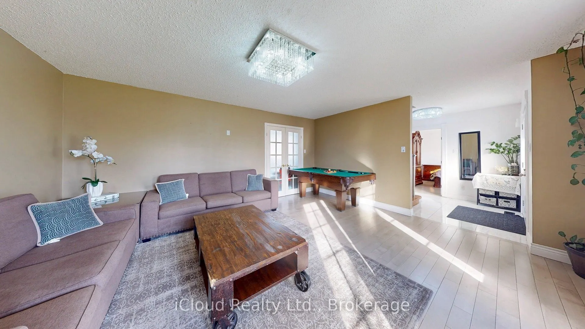 12191 Mississauga Road W