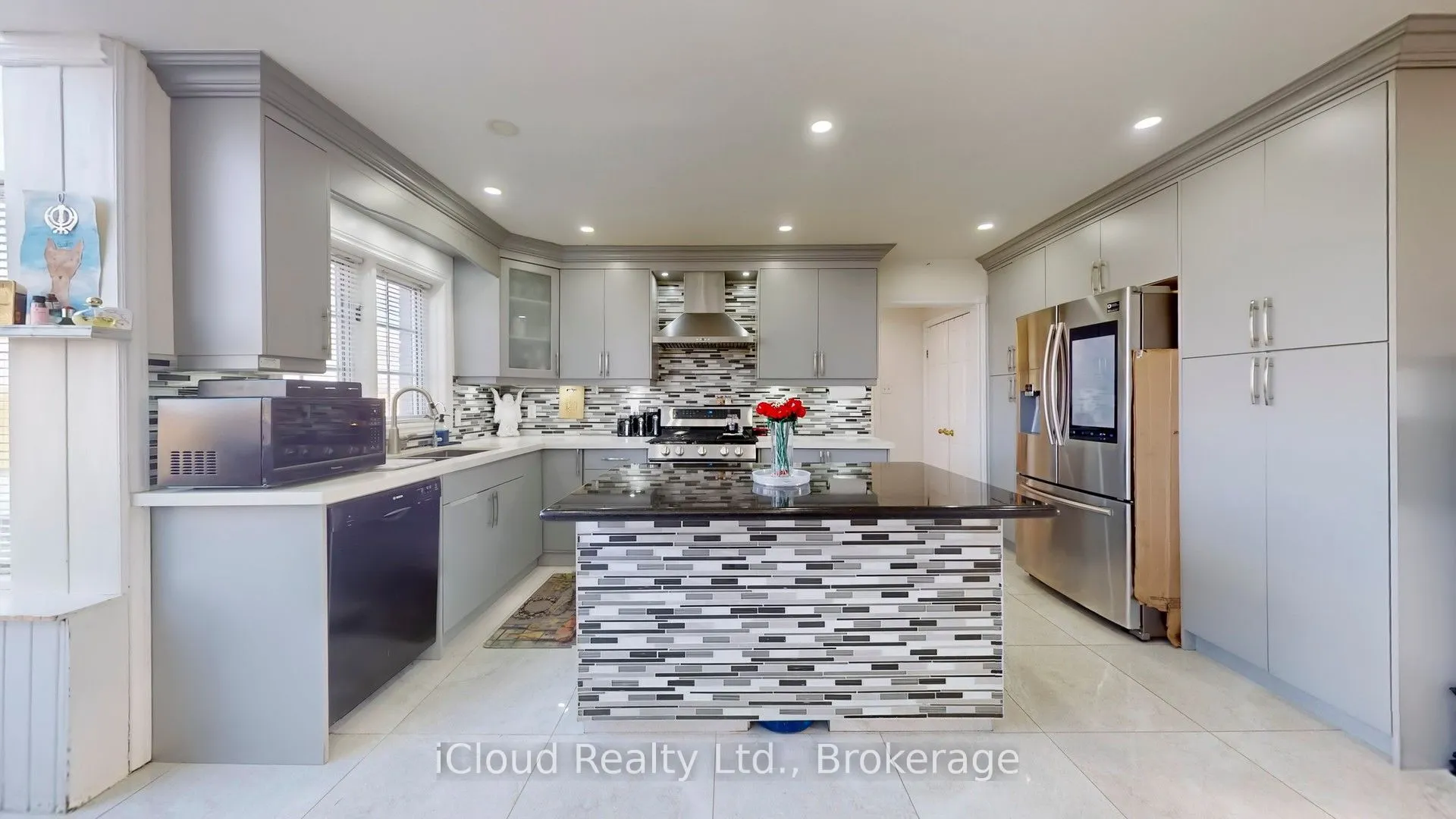 12191 Mississauga Road W